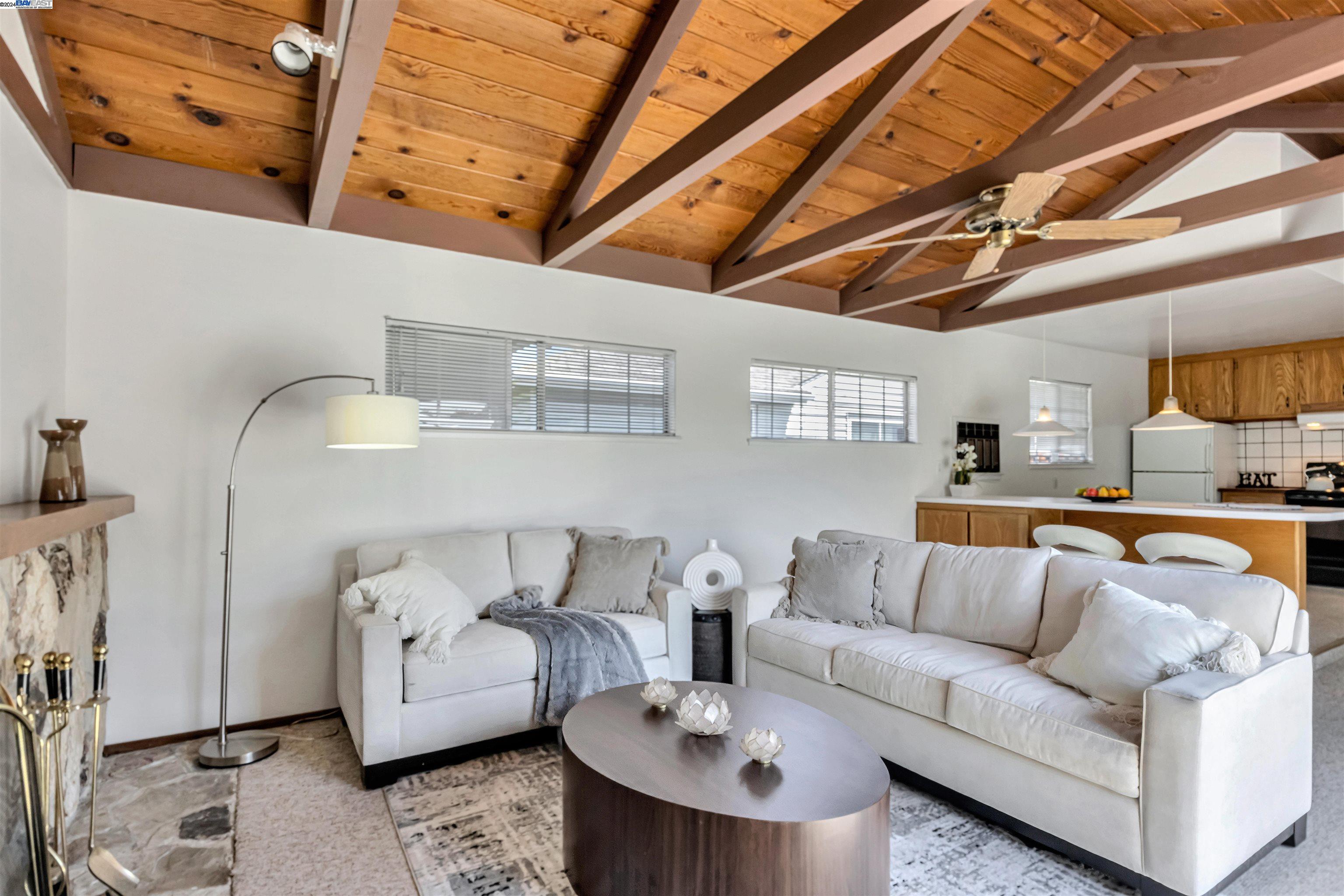 3583 Del Monte Way