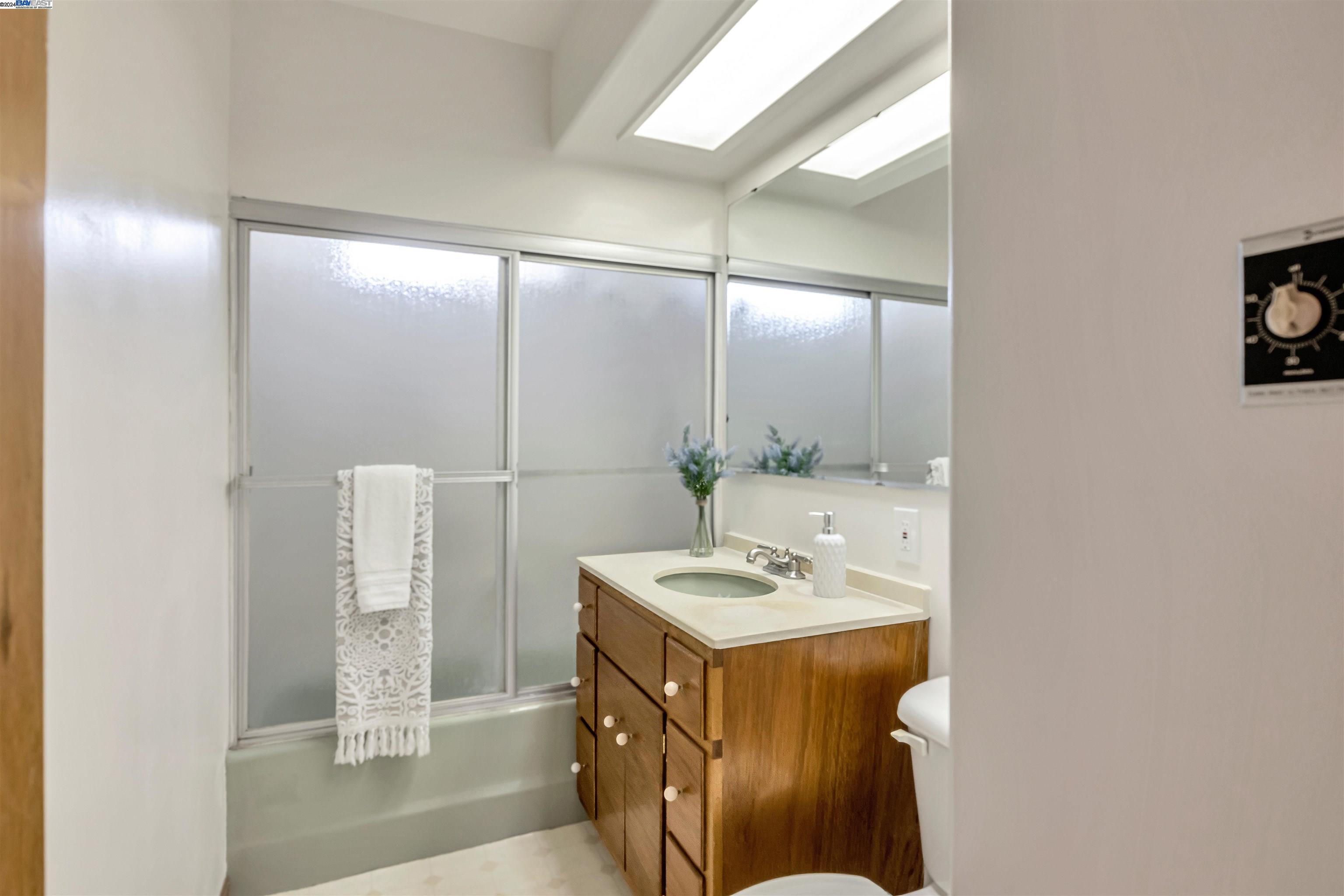 3583 Del Monte Way