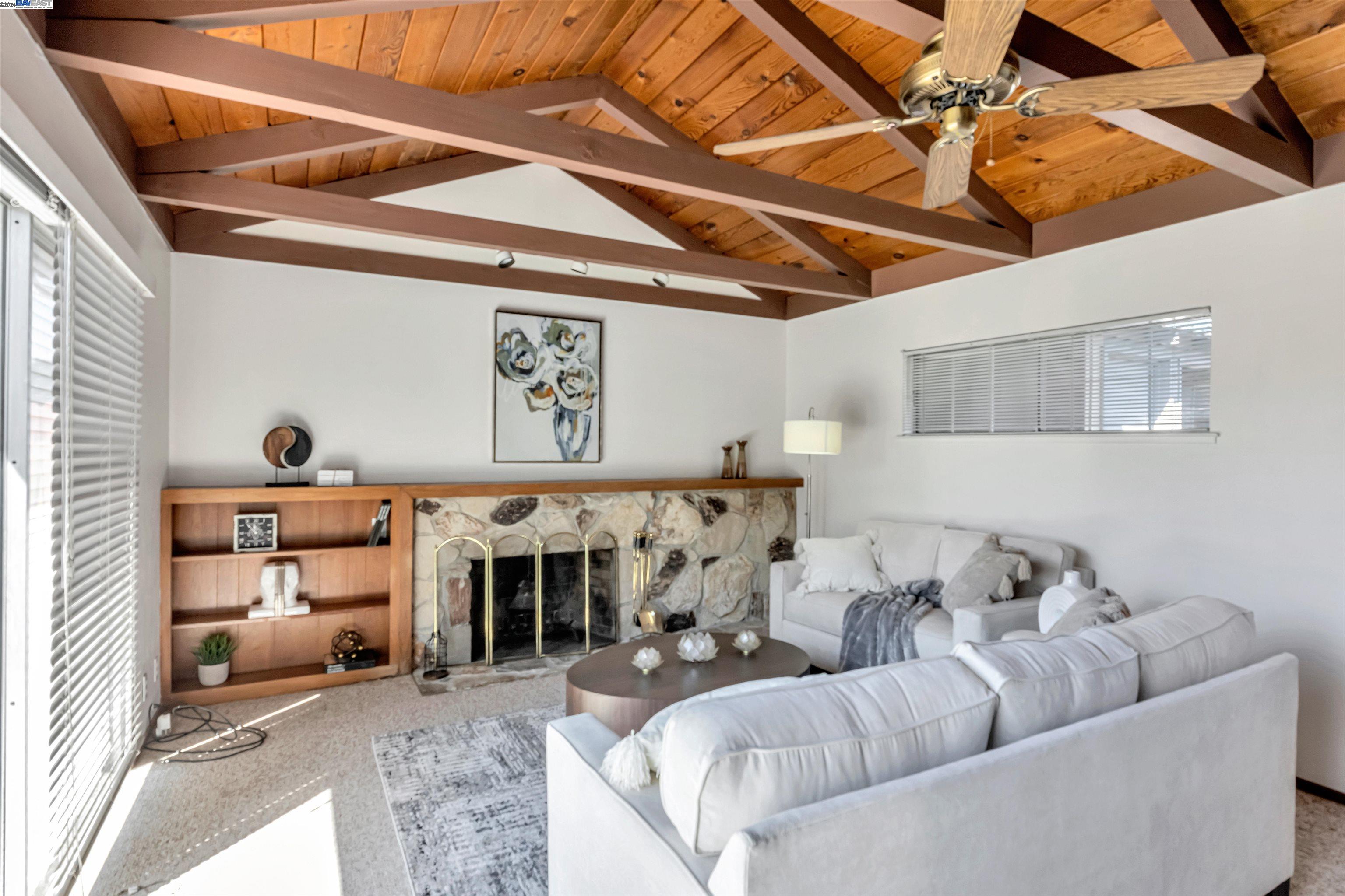 3583 Del Monte Way