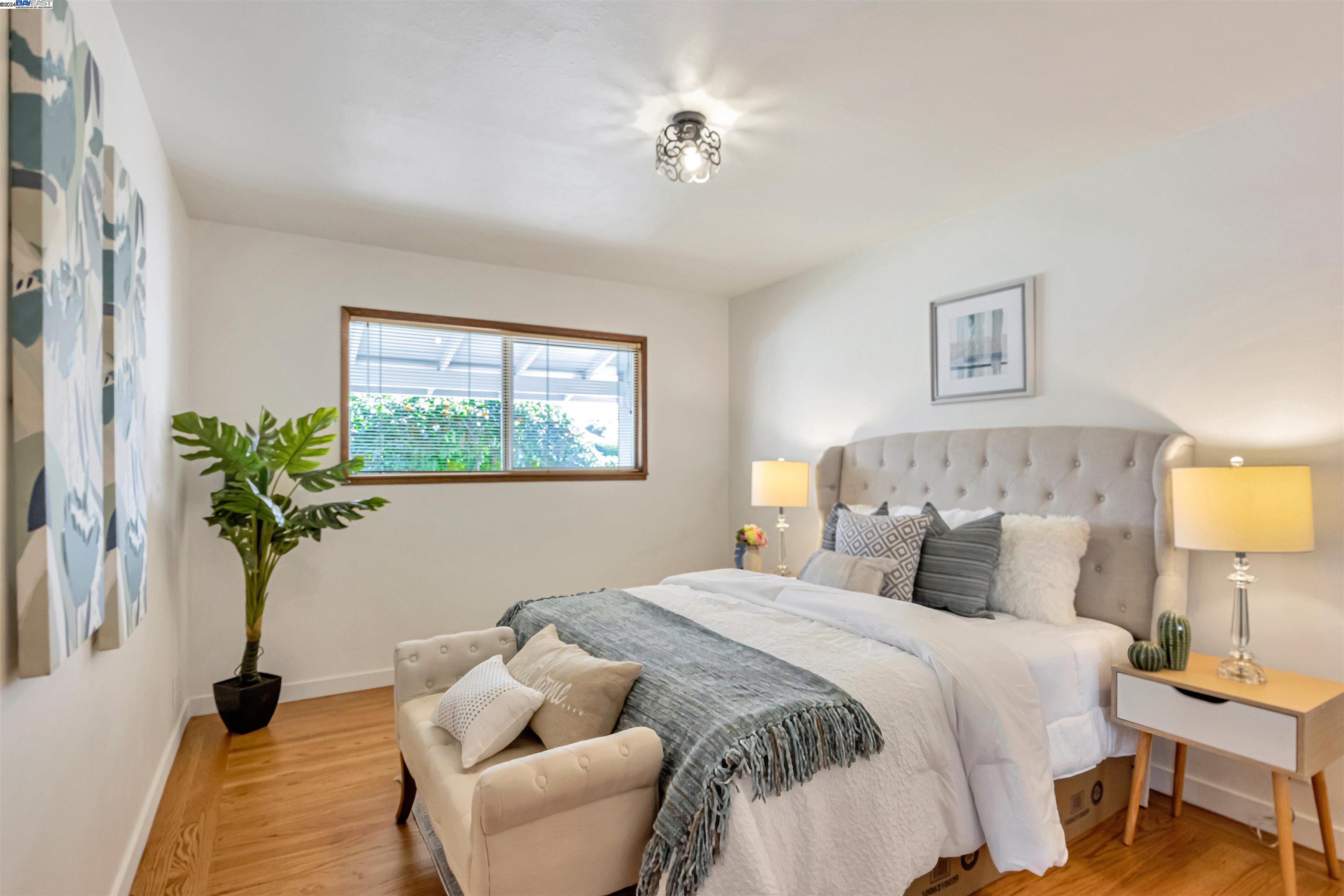 3583 Del Monte Way