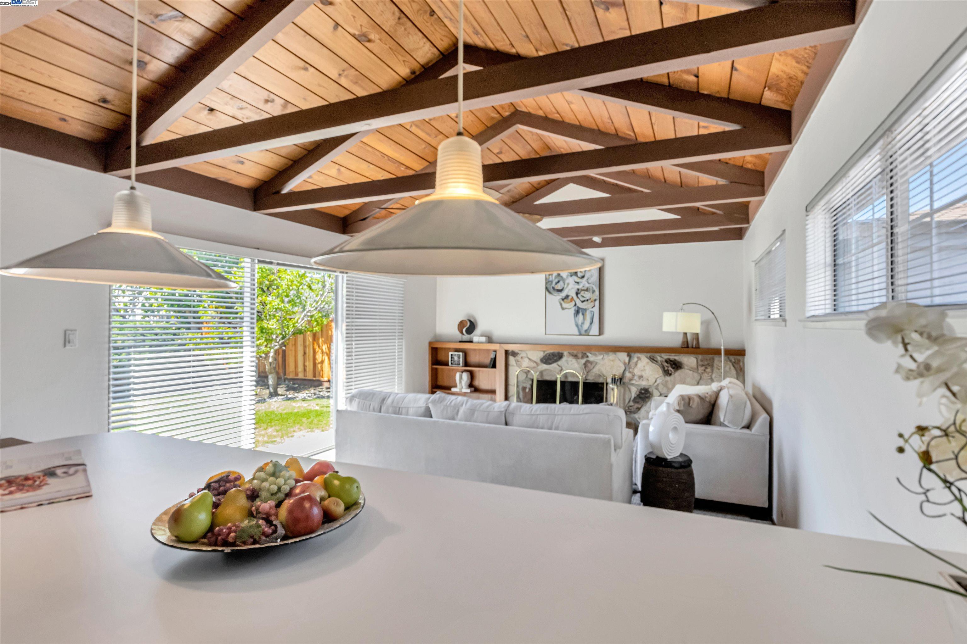 3583 Del Monte Way