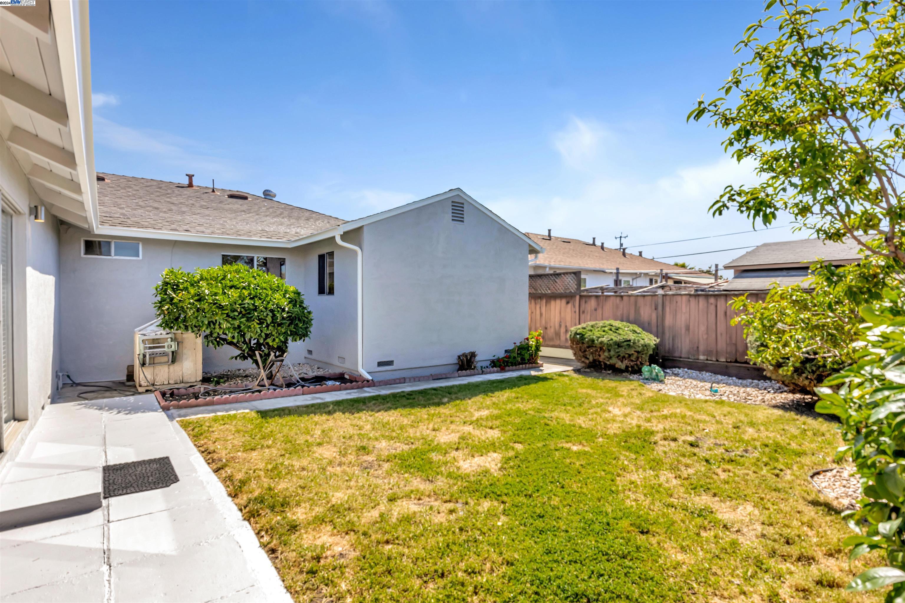 3583 Del Monte Way