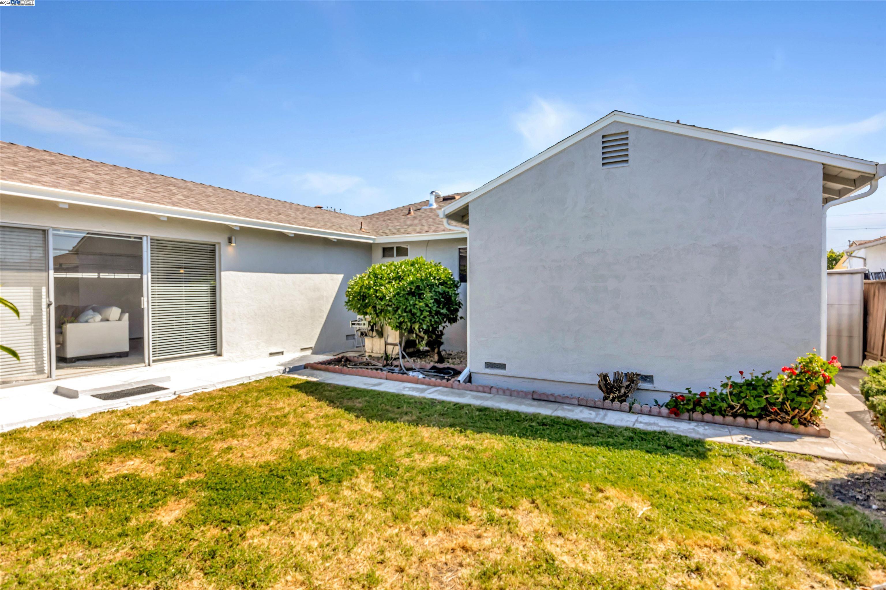 3583 Del Monte Way