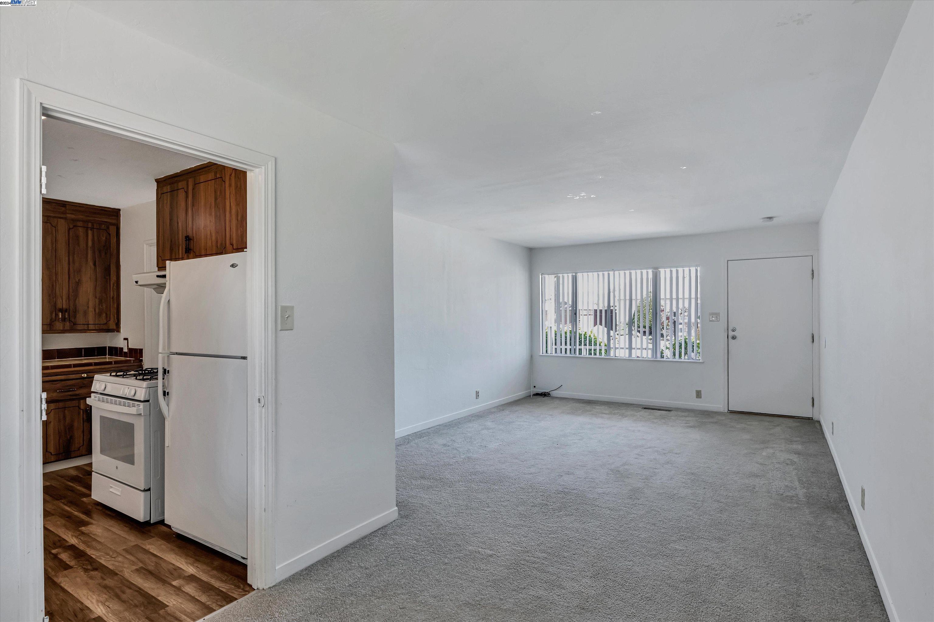 14885 Farnsworth
