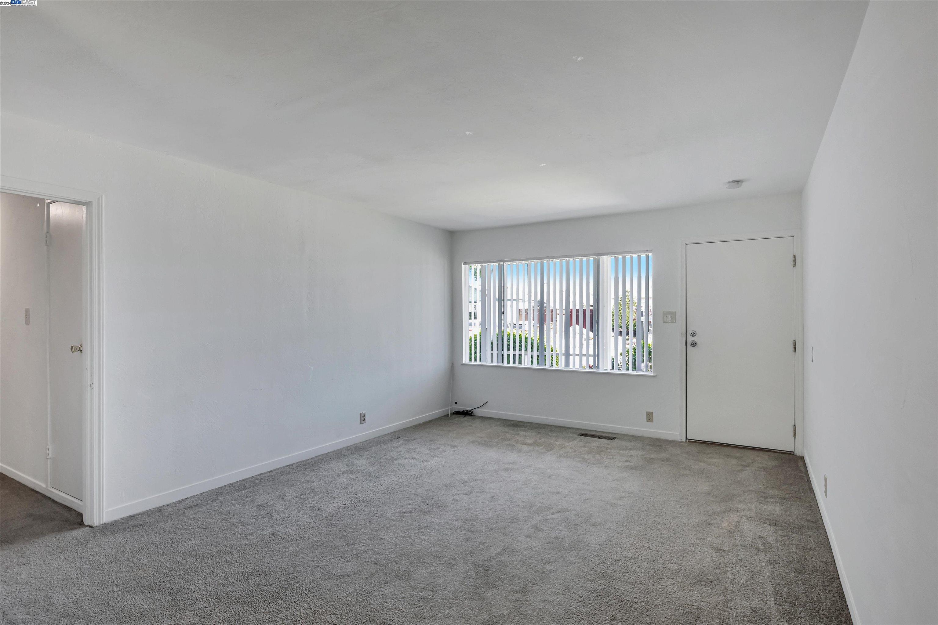 14885 Farnsworth