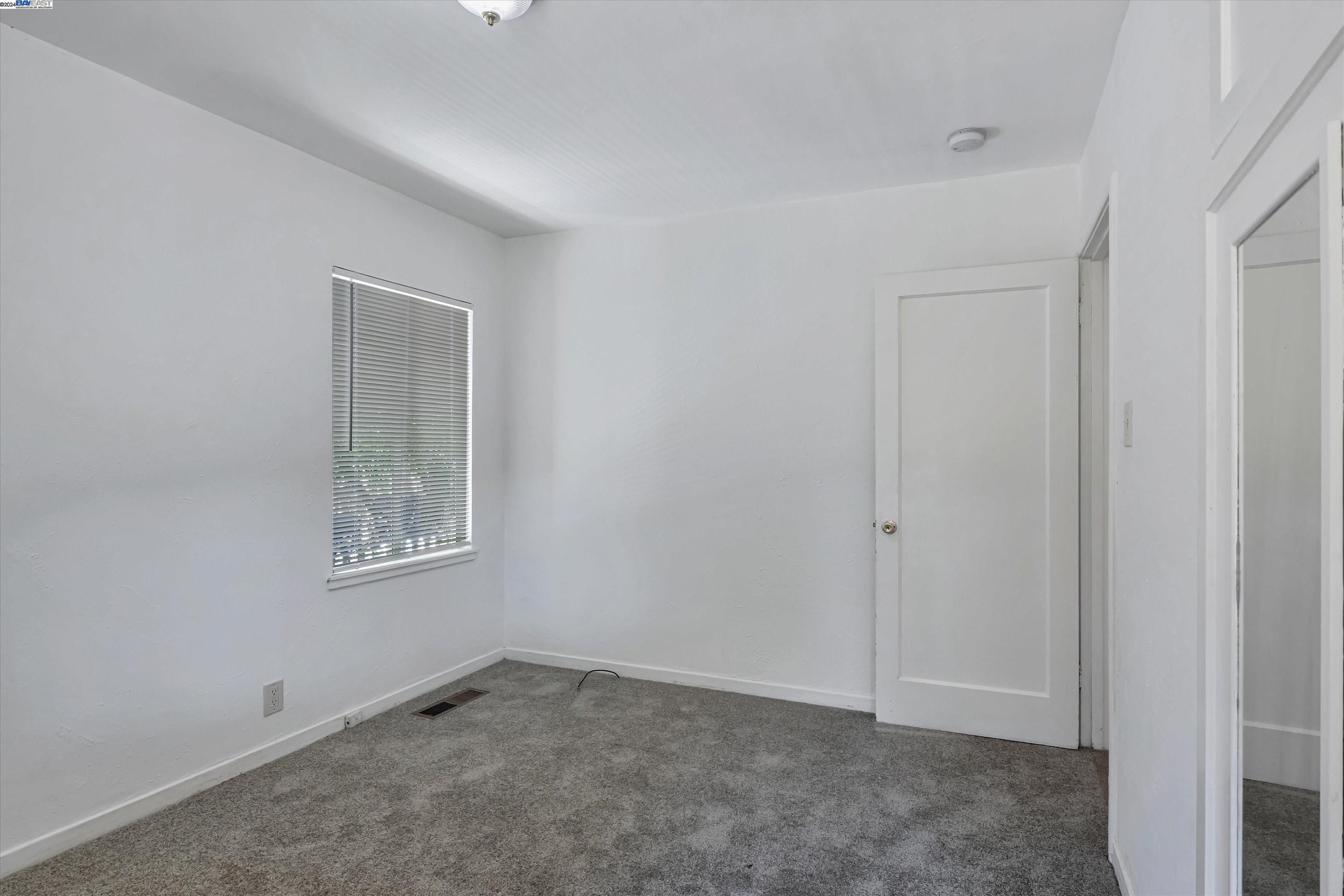 14885 Farnsworth