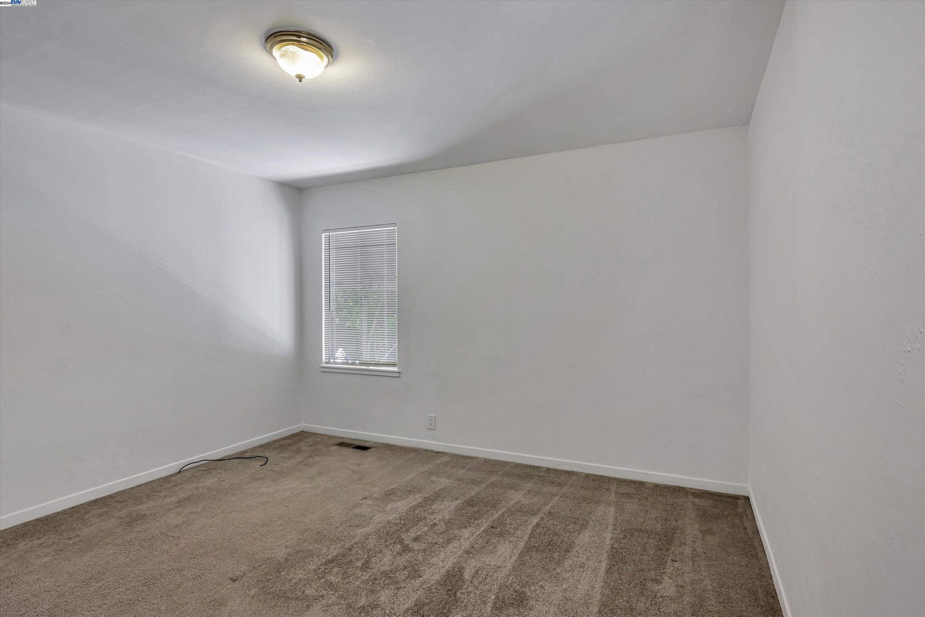 14885 Farnsworth