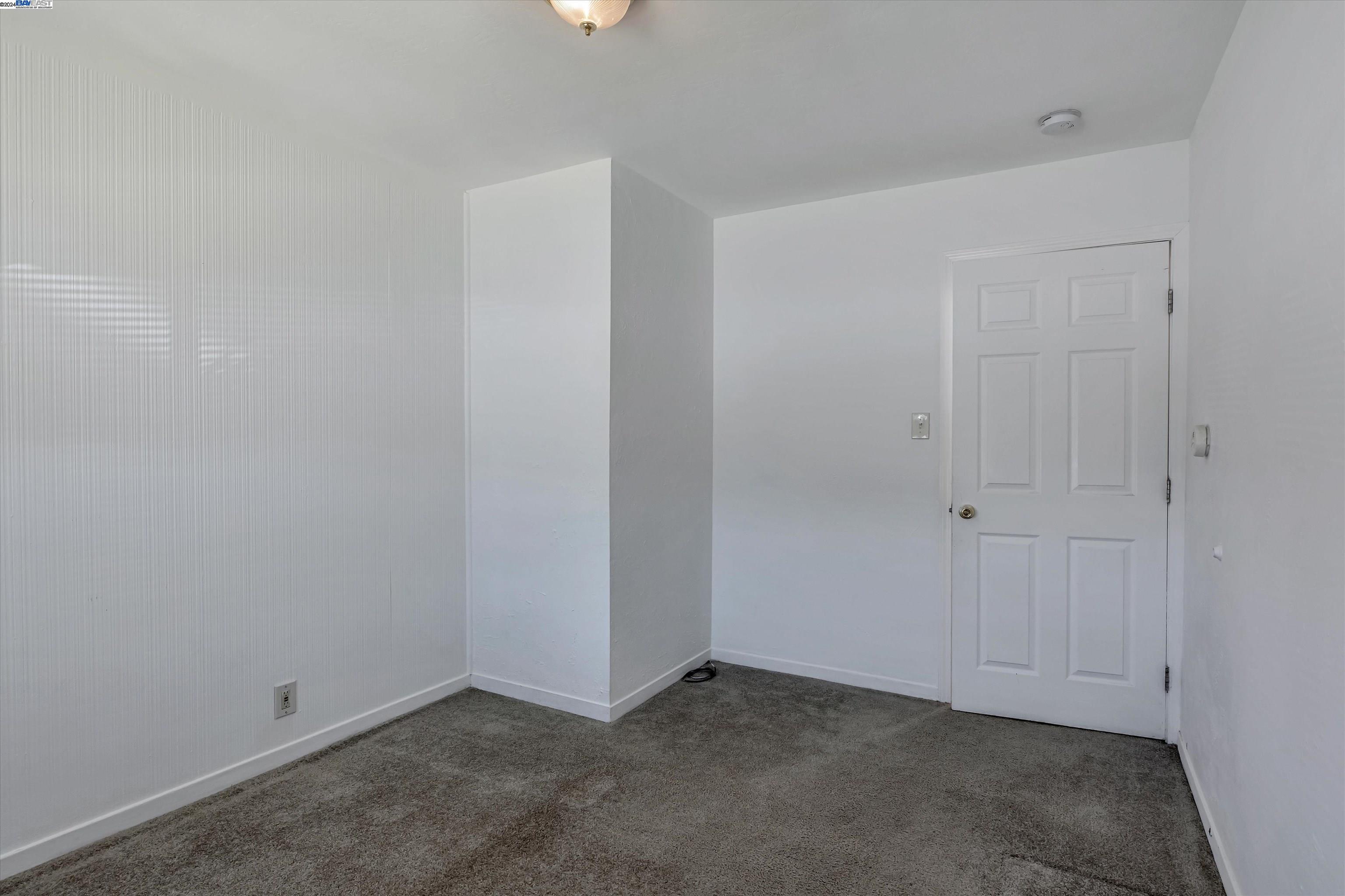 14885 Farnsworth