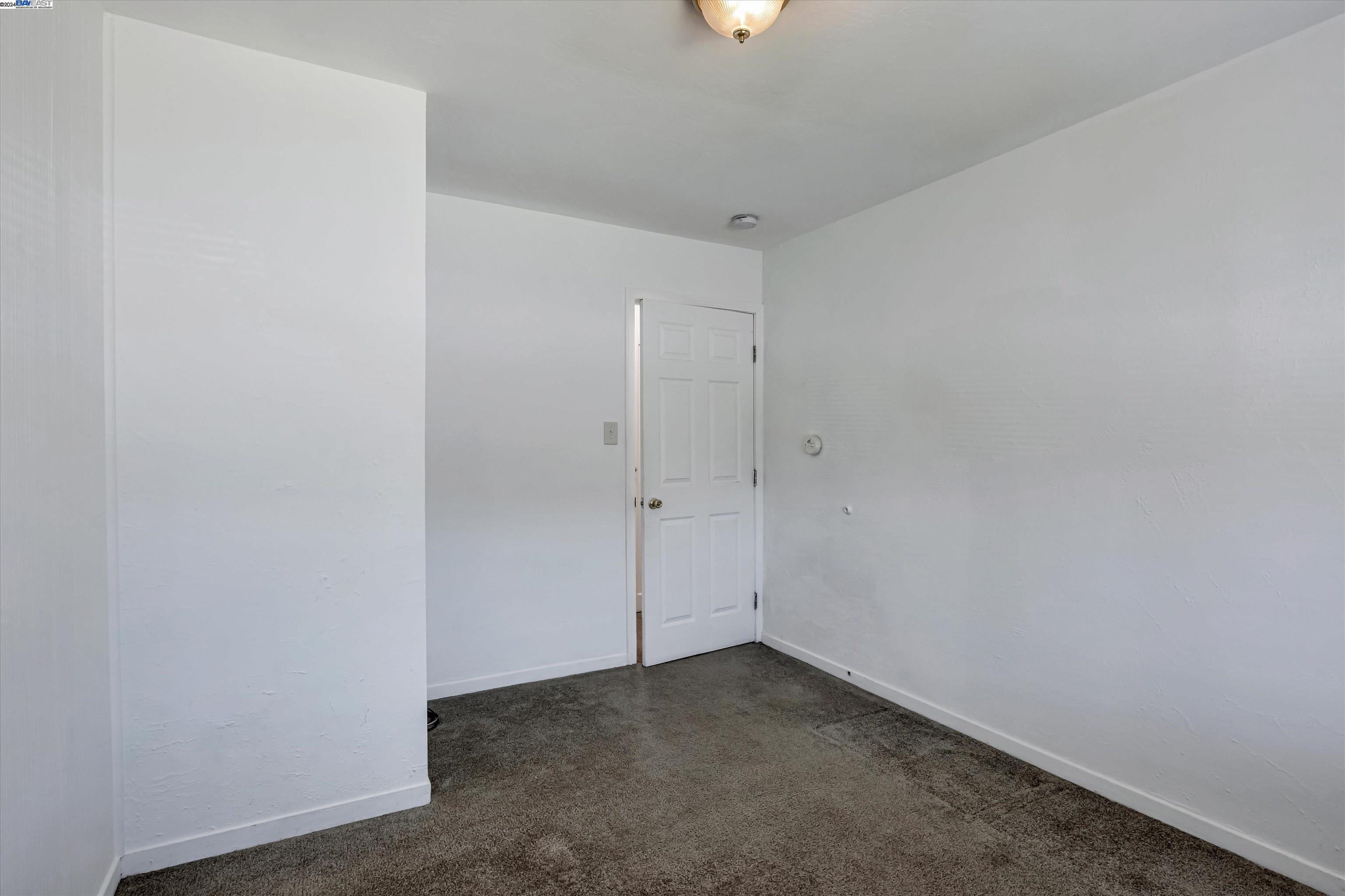 14885 Farnsworth
