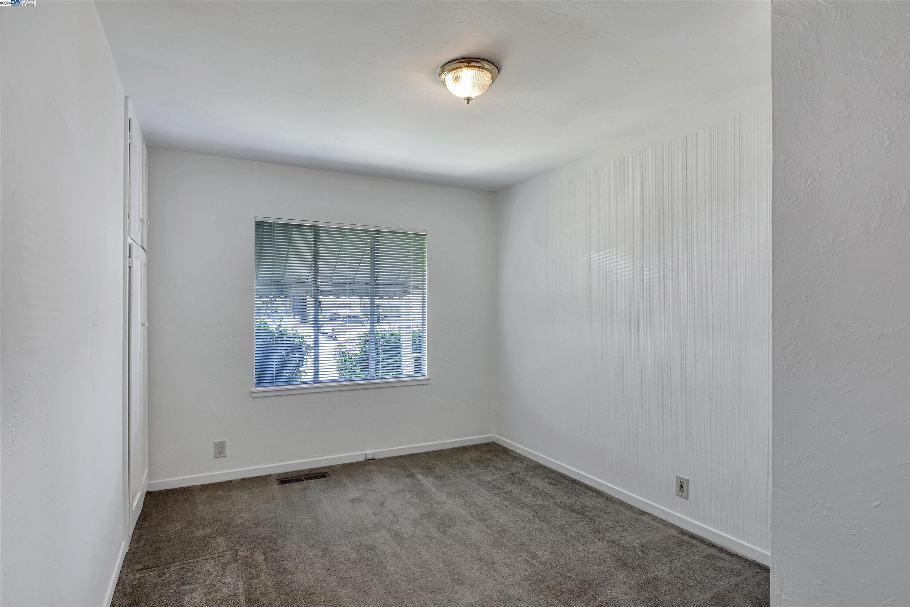 14885 Farnsworth