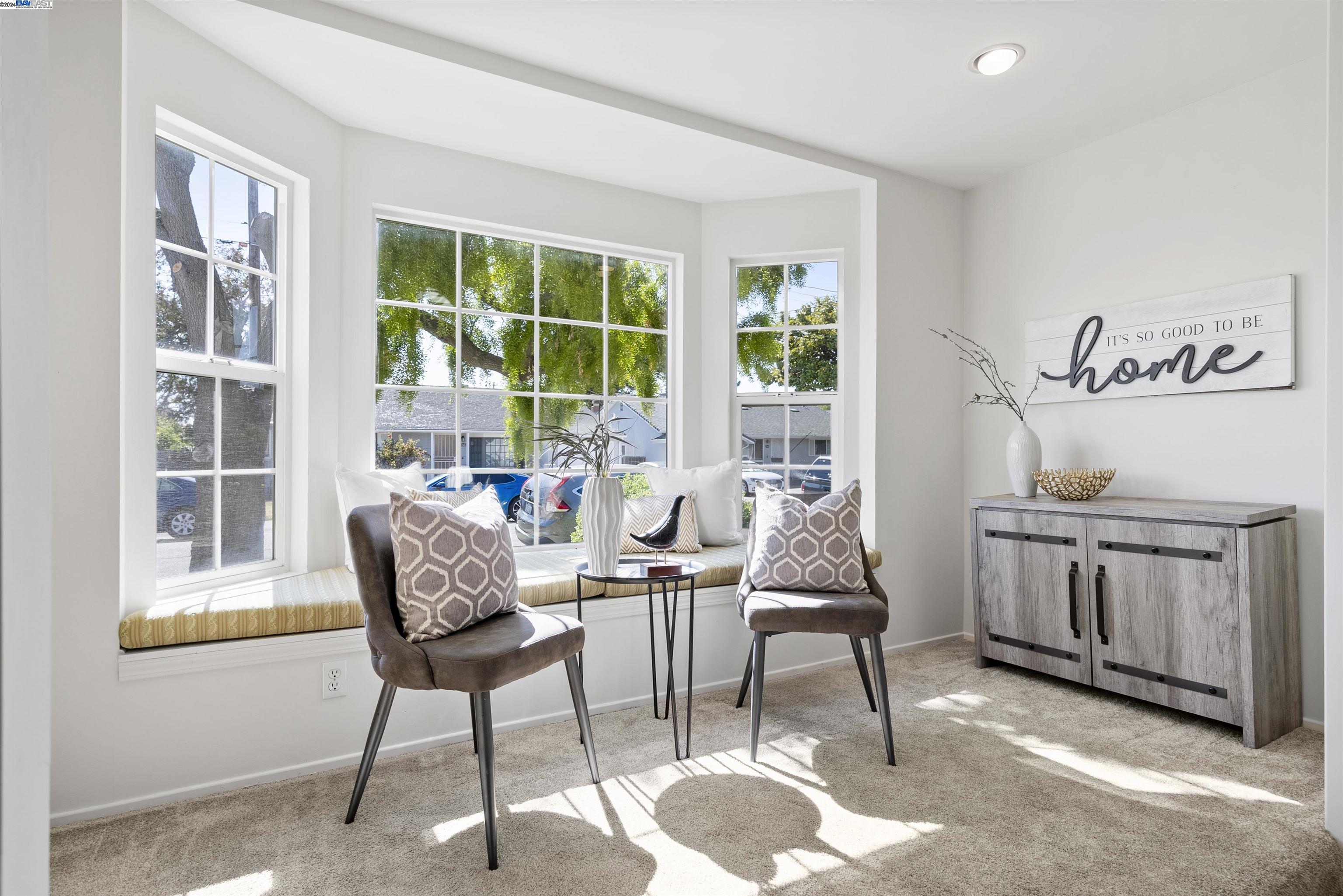 17282 Via La Jolla