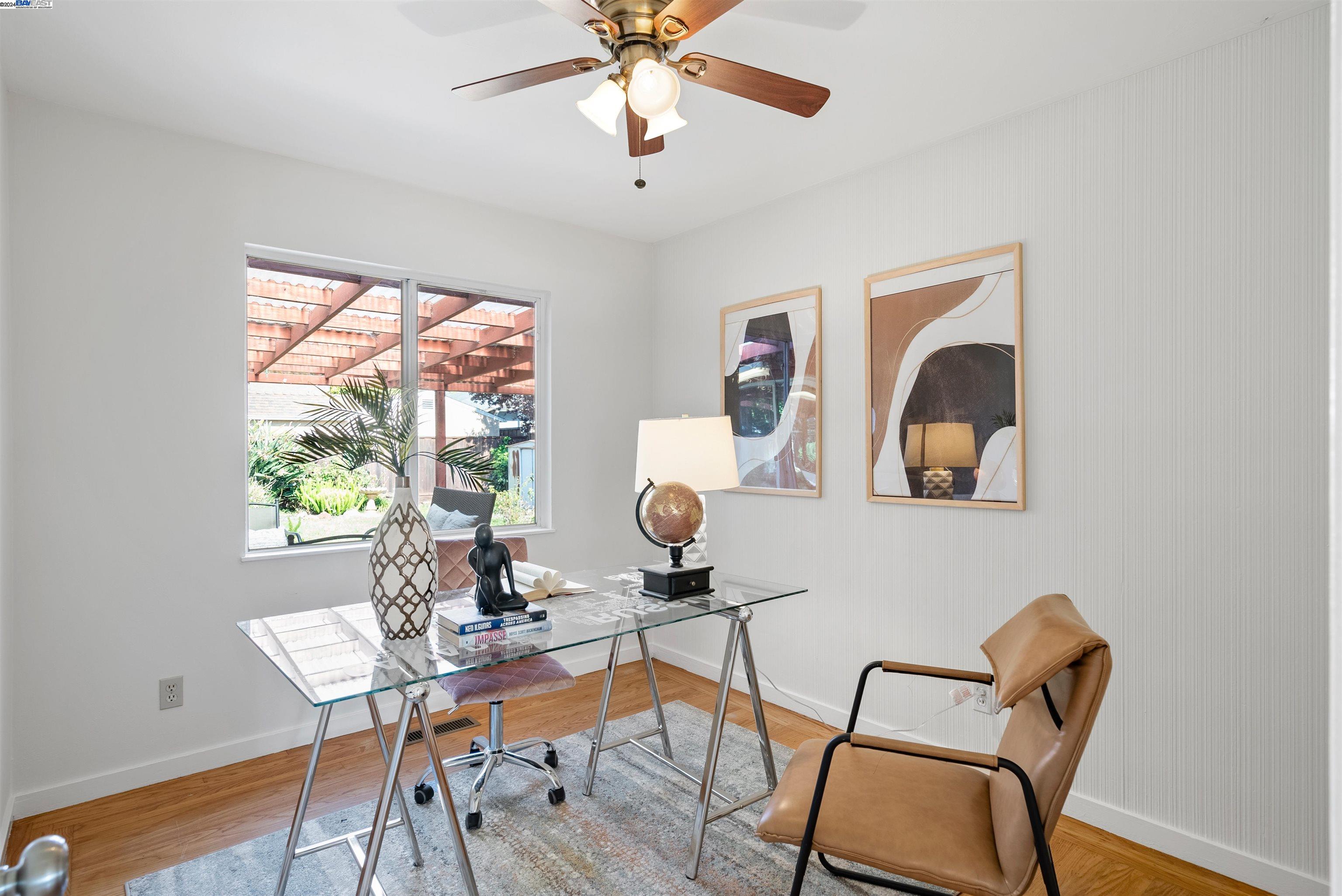 17282 Via La Jolla