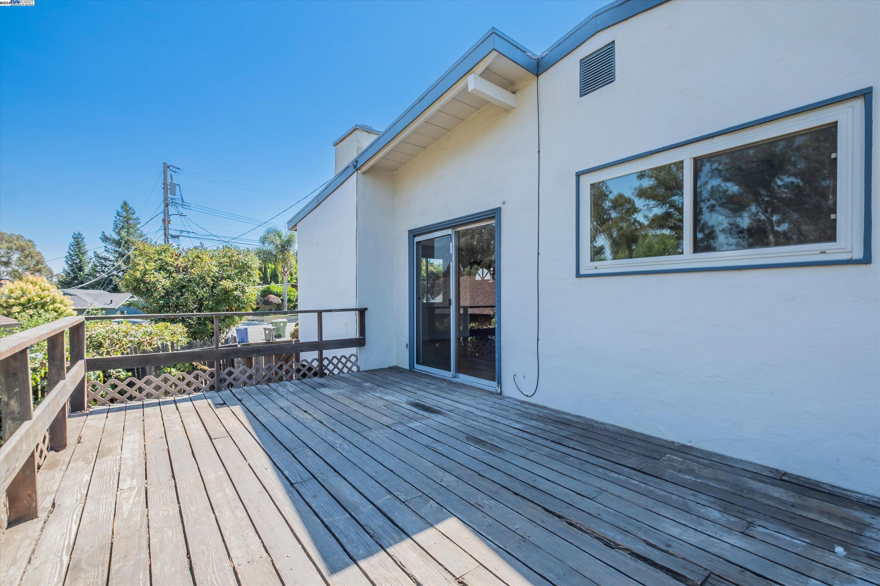 4284 David St