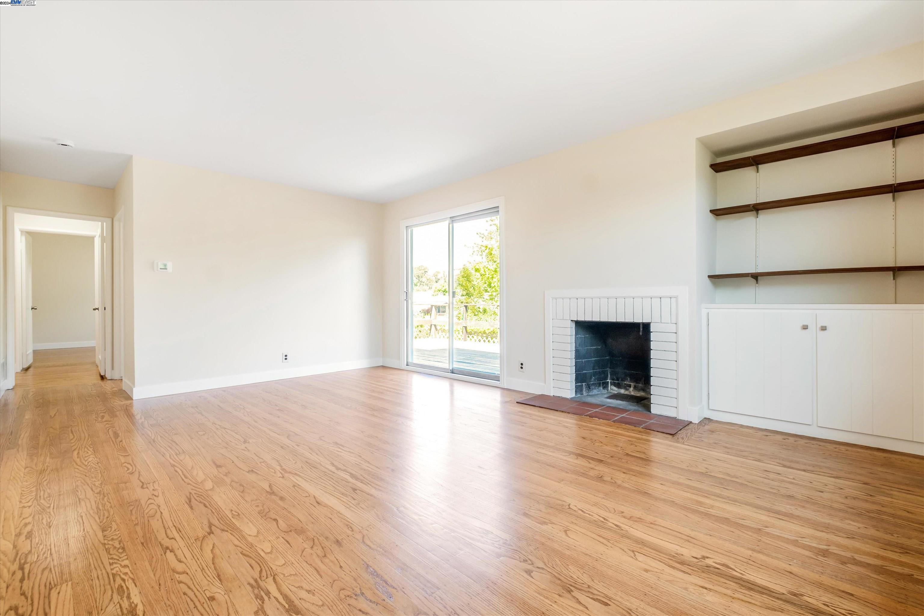 4284 David St
