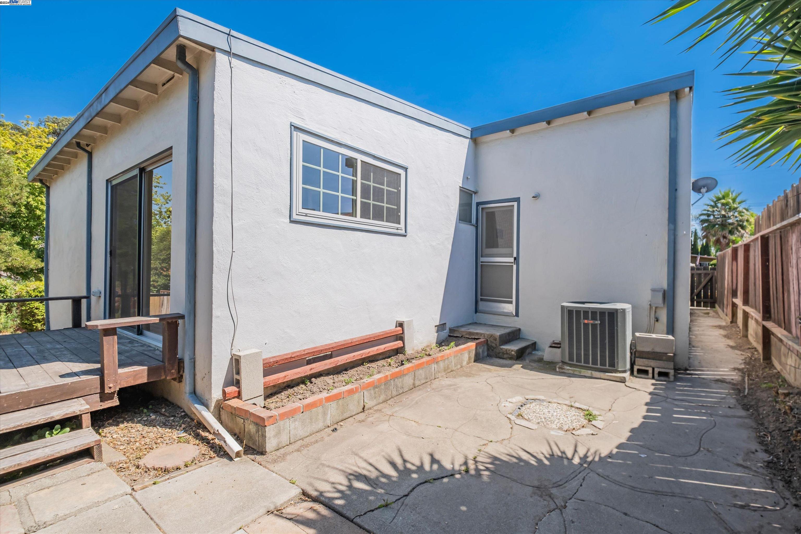 4284 David St