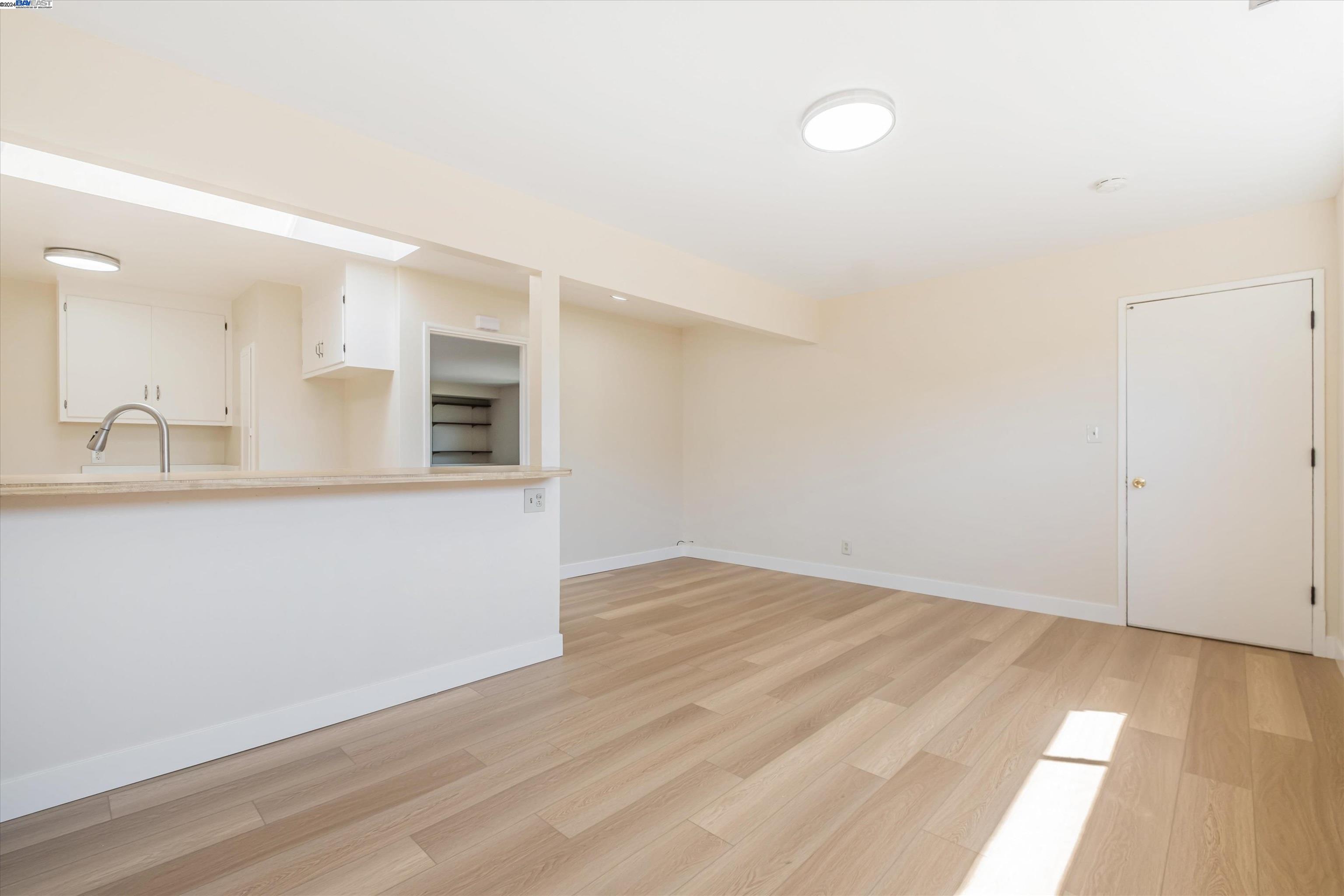 4284 David St
