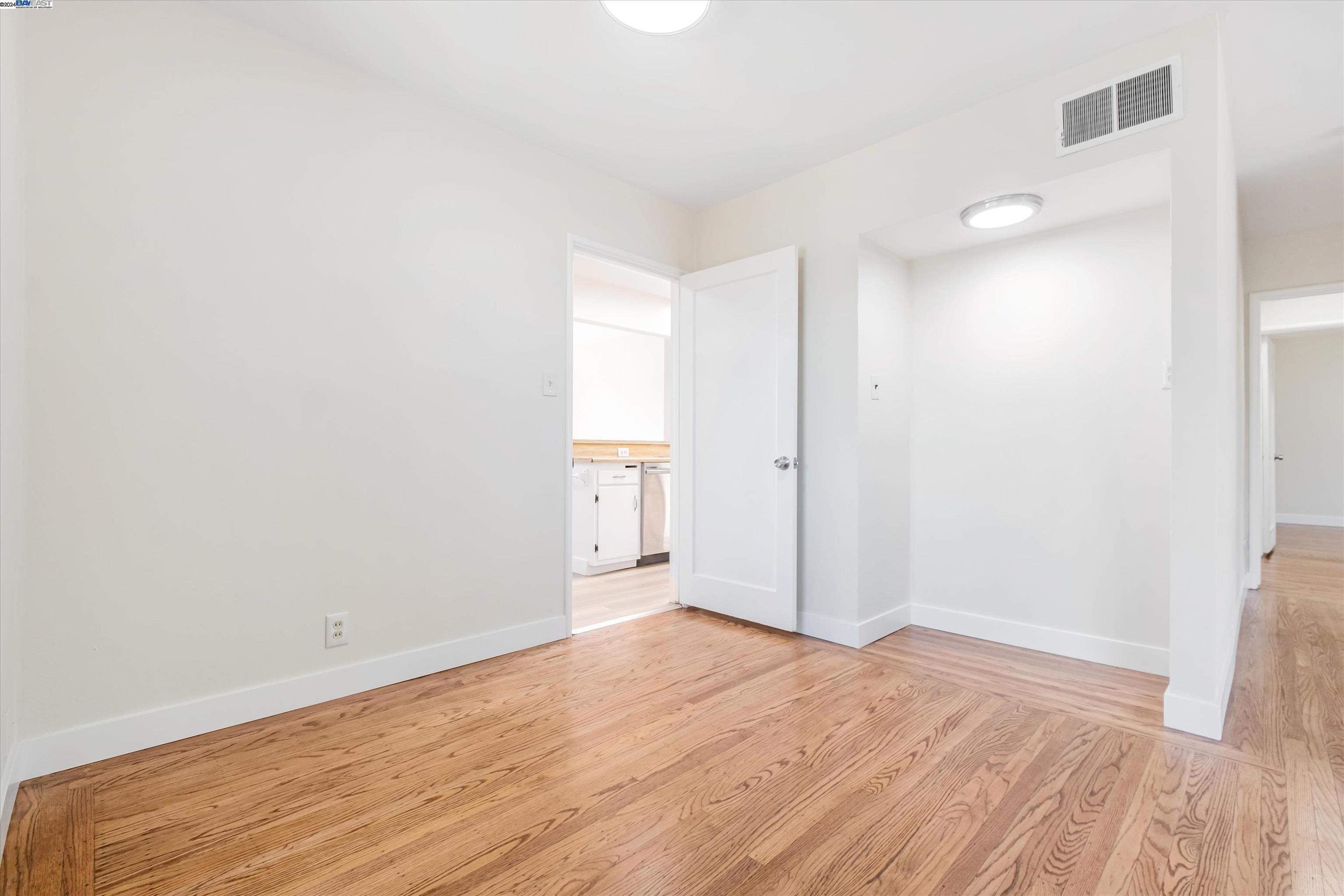 4284 David St