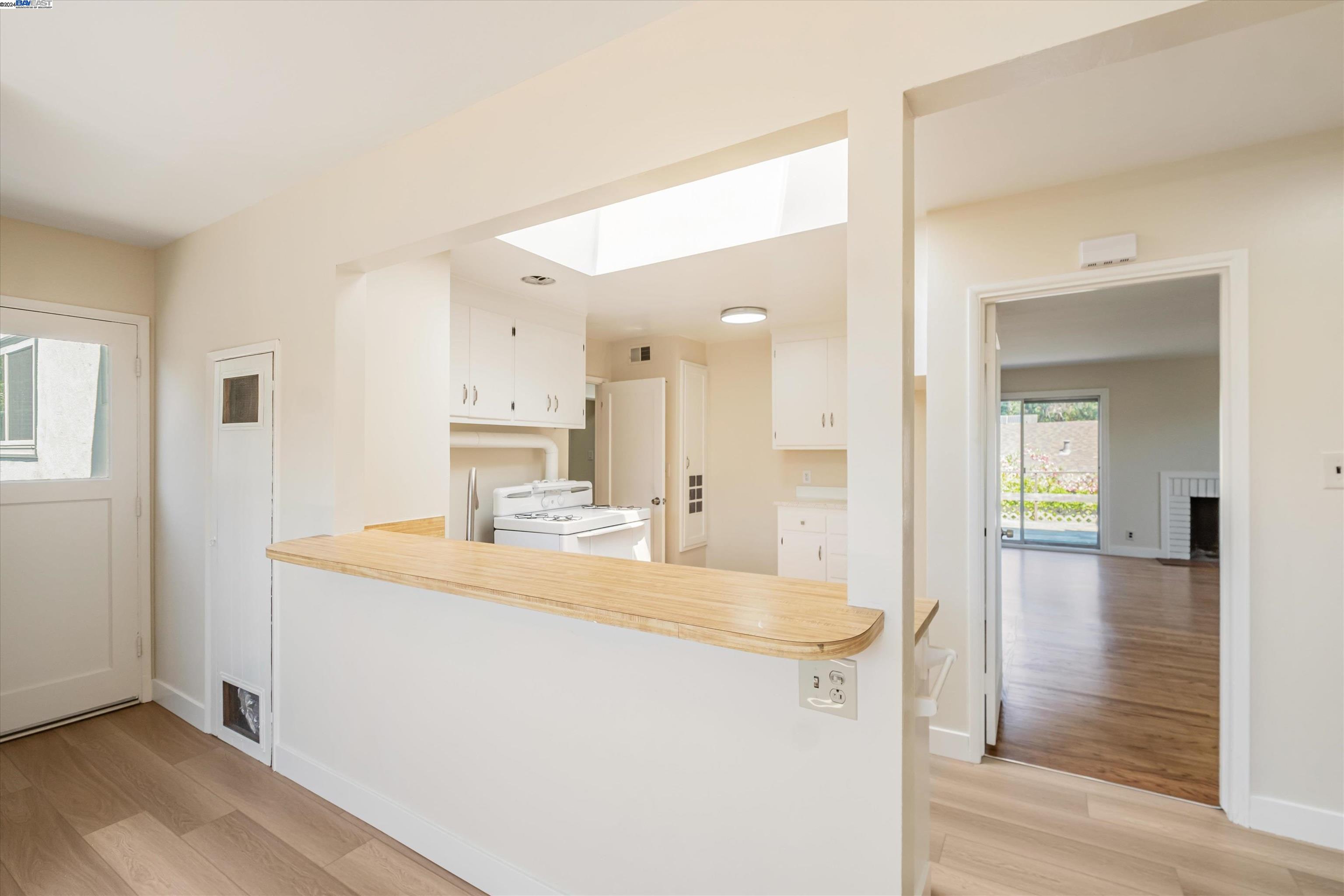 4284 David St