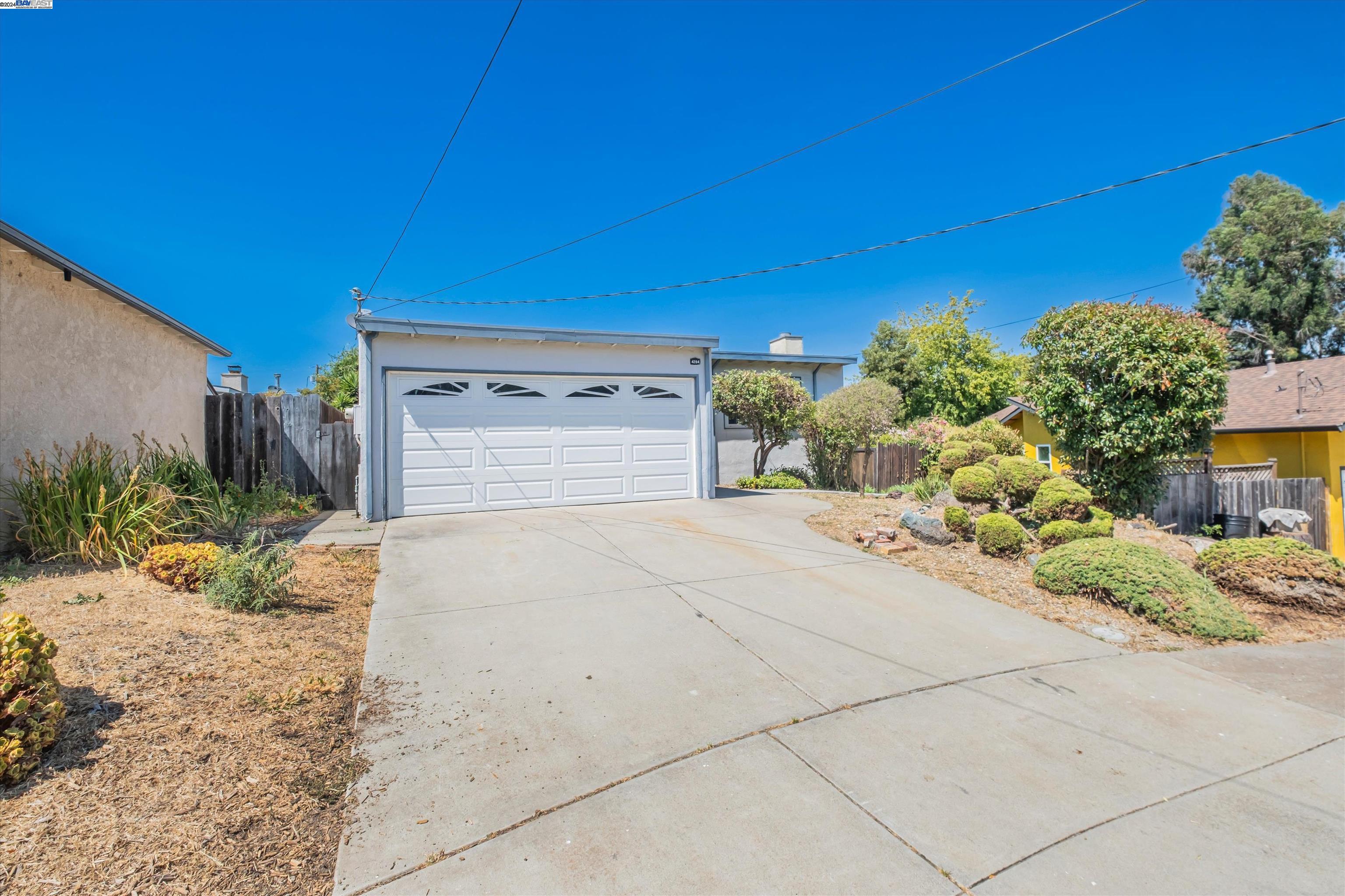 4284 David St