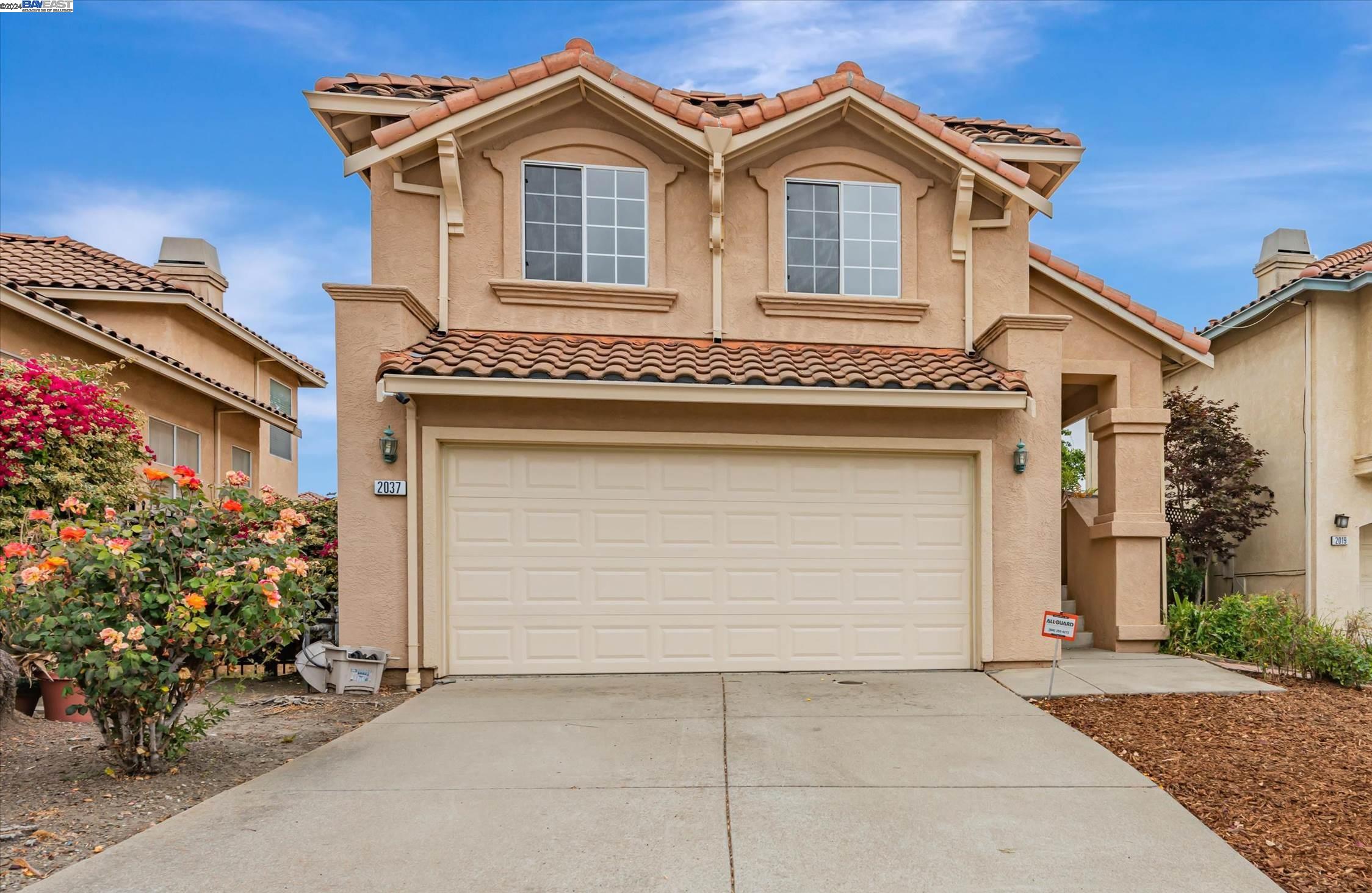 2037 Laguna Dr