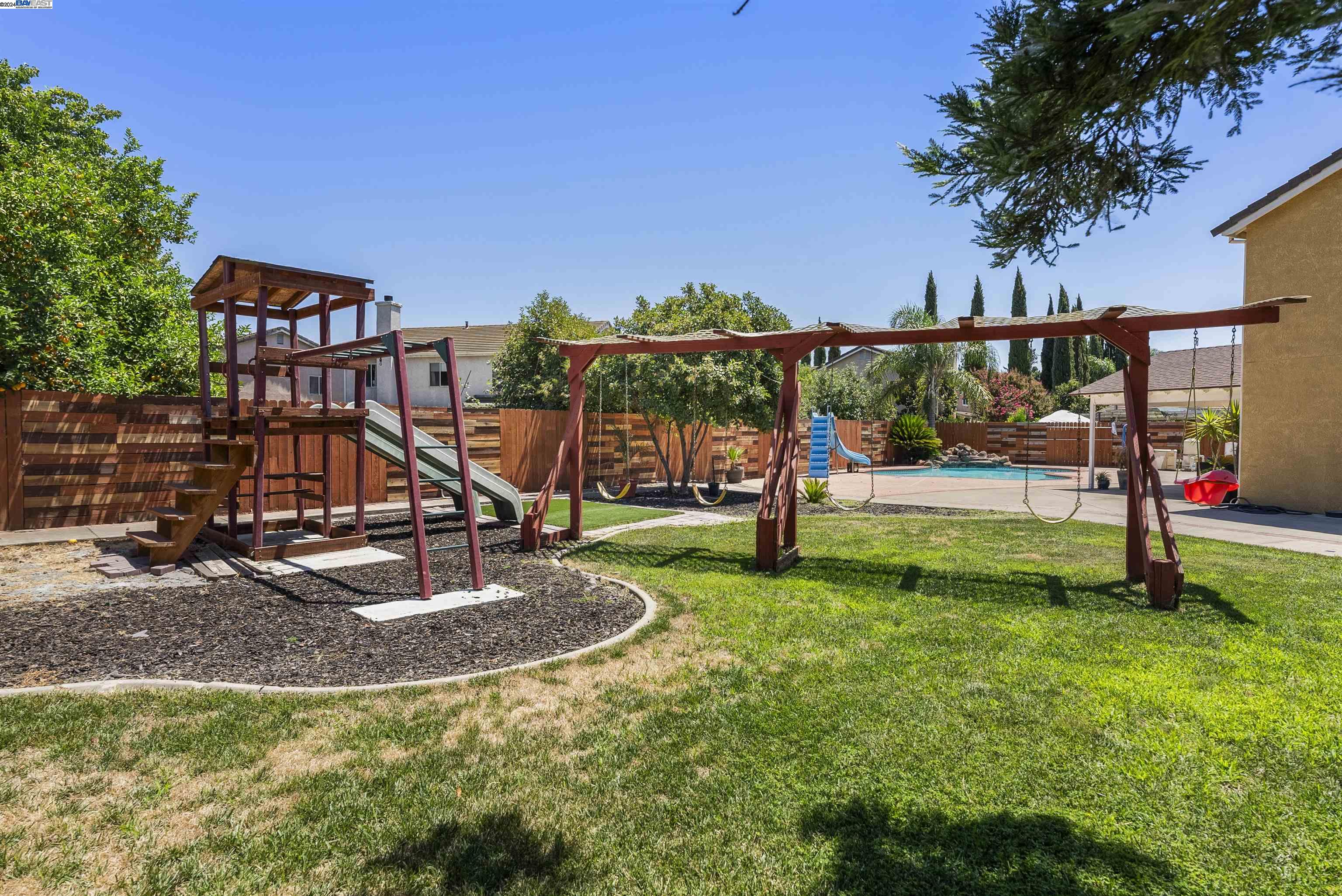 3222 Watercourse Ct