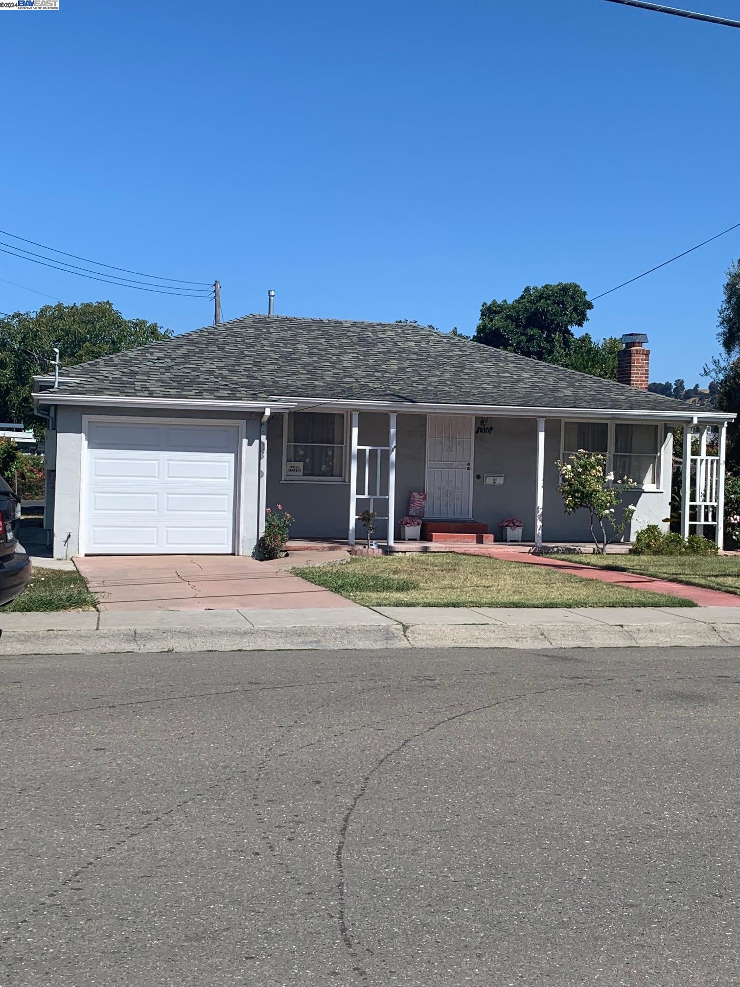 1310 Elgin St