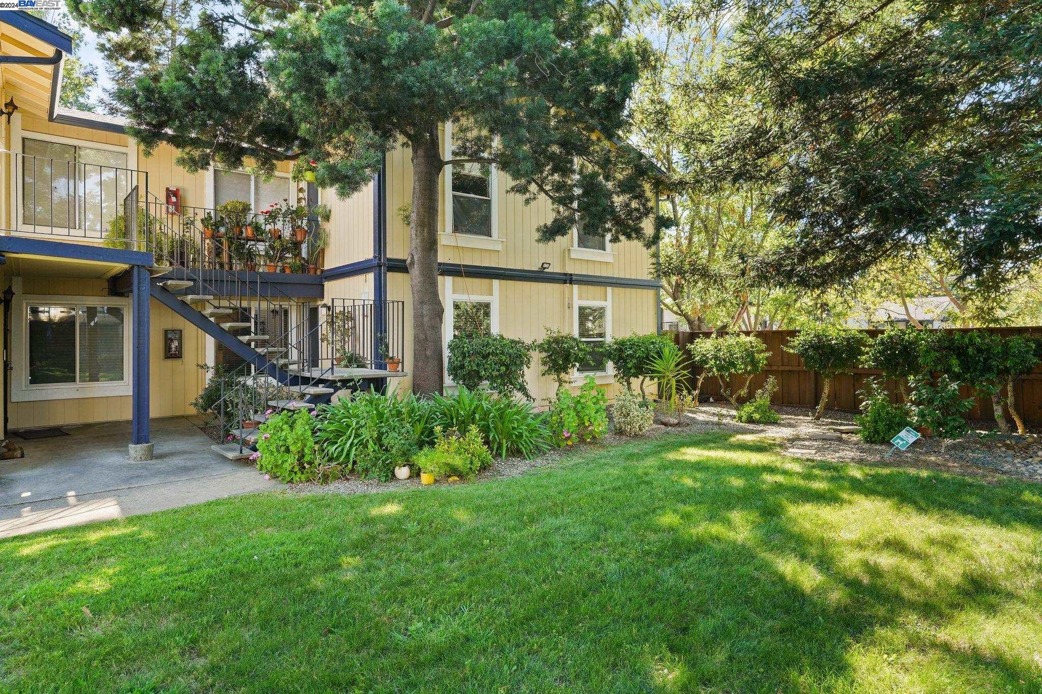 1520 Schenone Ct # 11