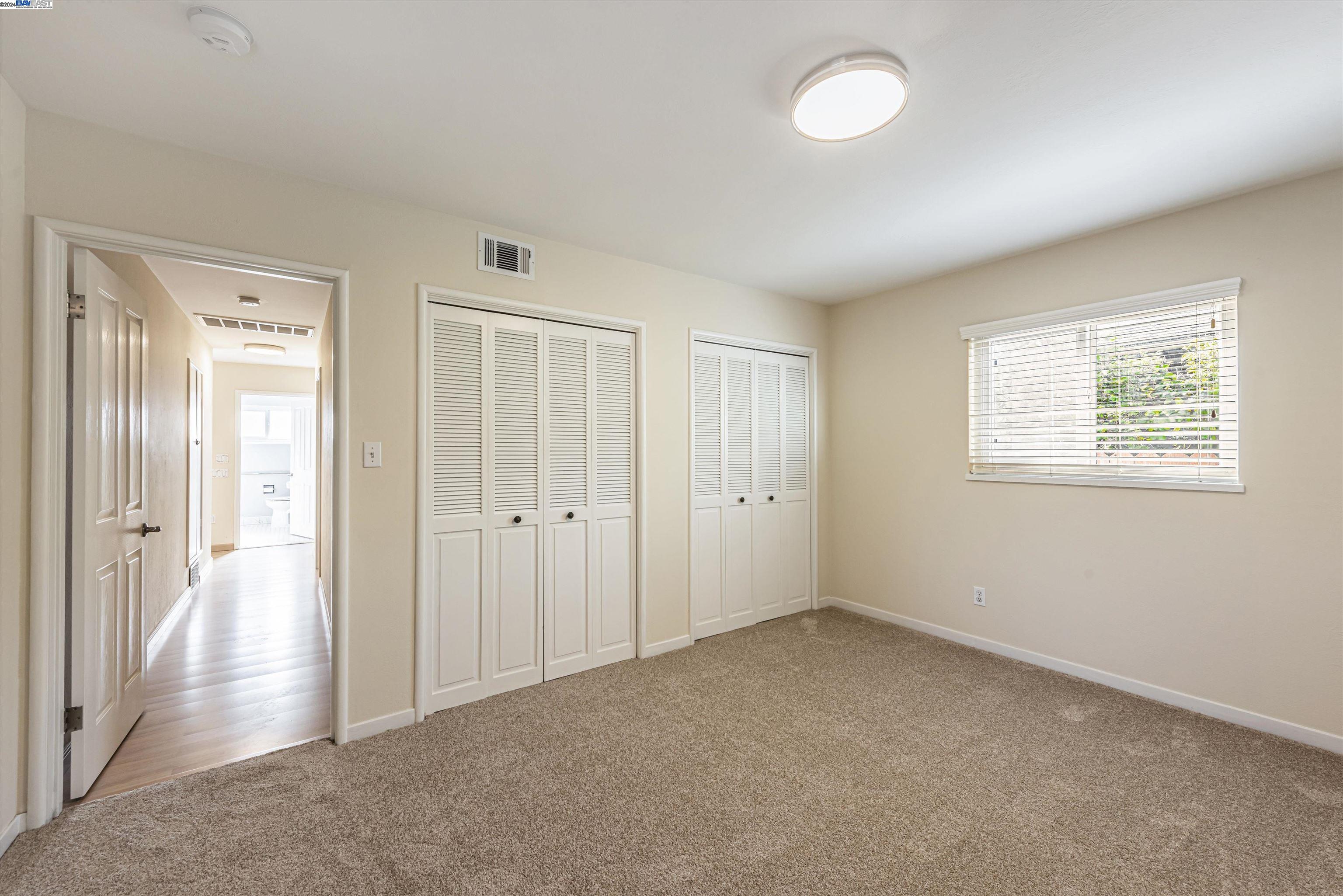 910 Emerald Ave