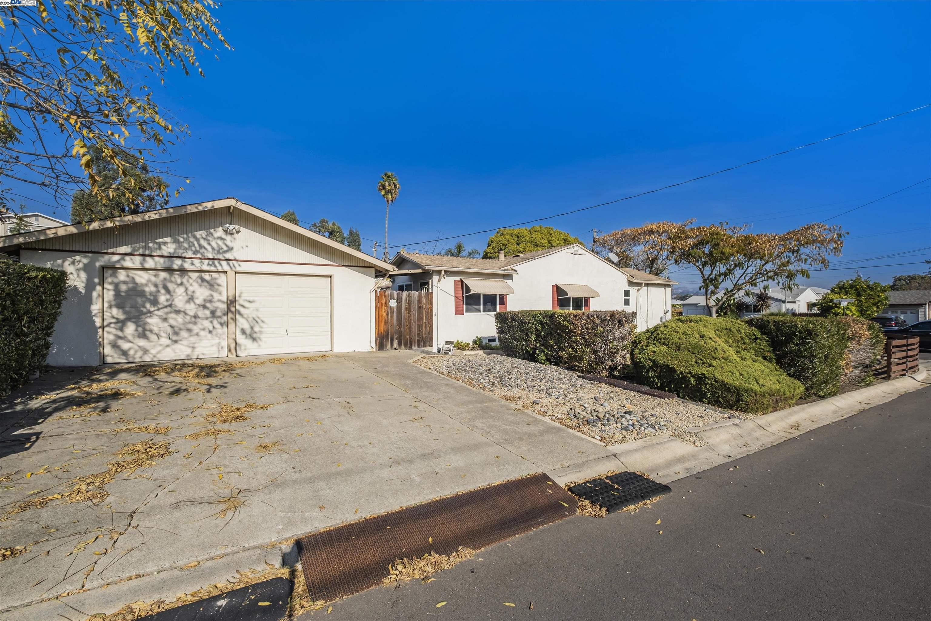 21153 Tyee Ct