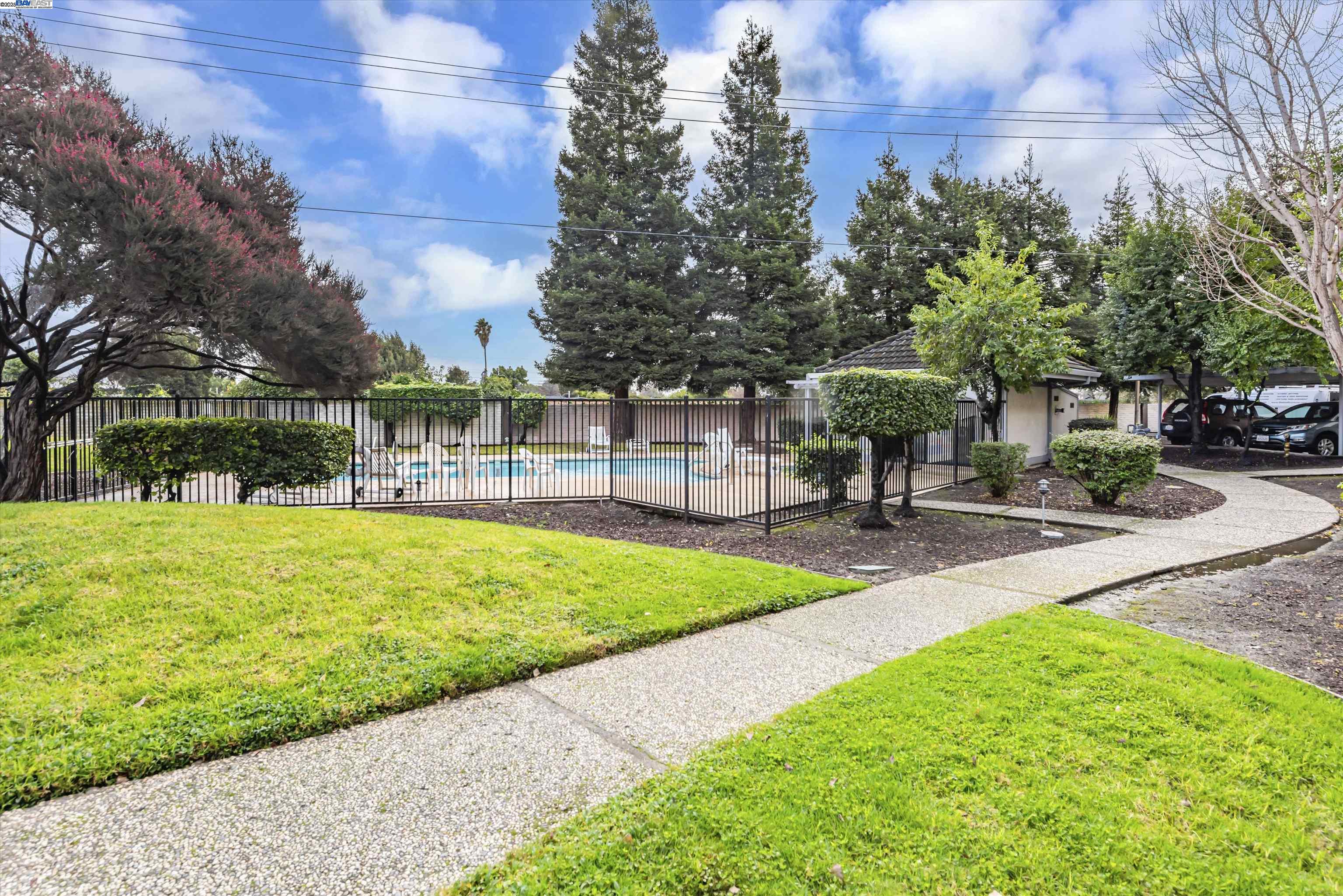 26088 Kay Ave # 105
