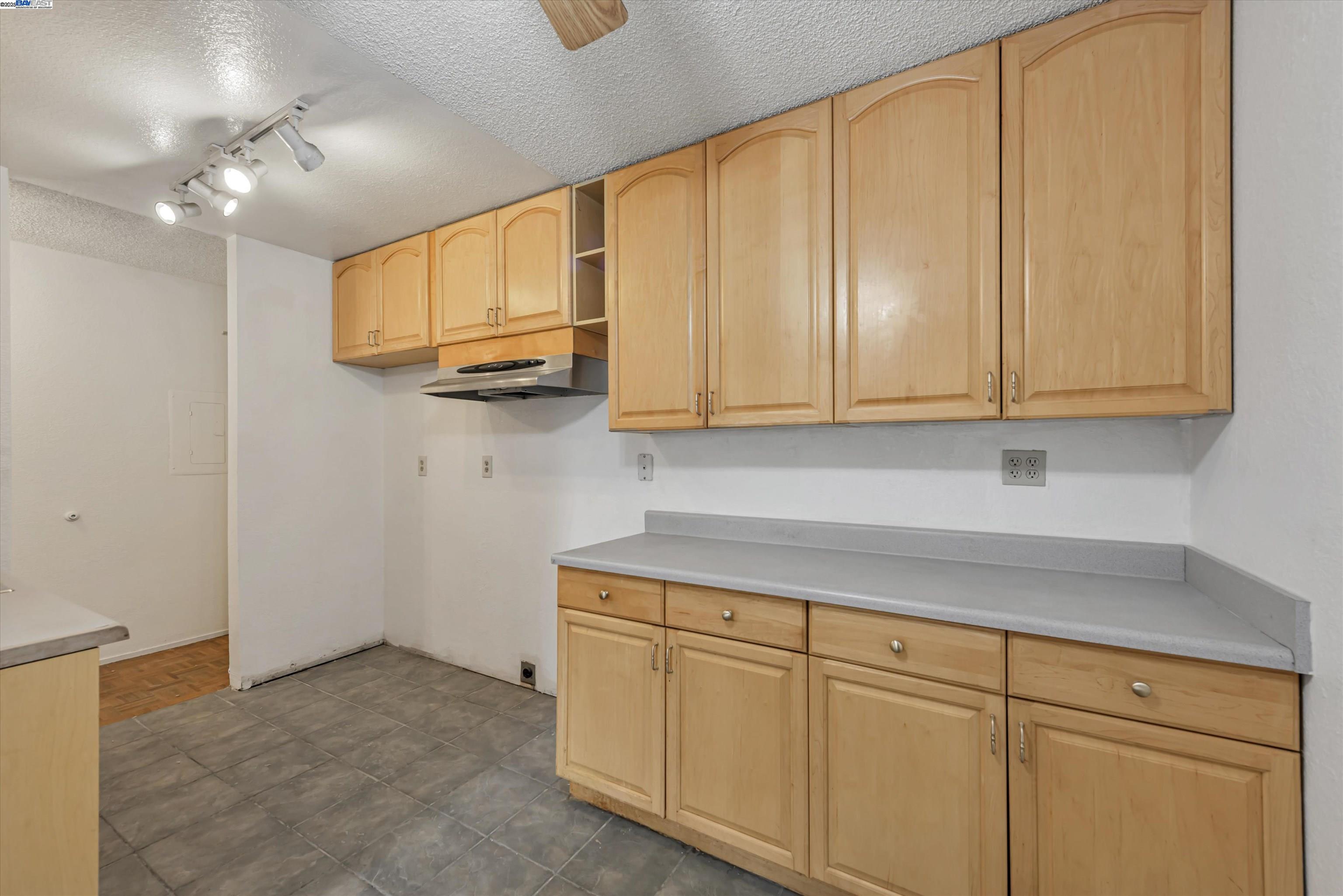 26088 Kay Ave # 105