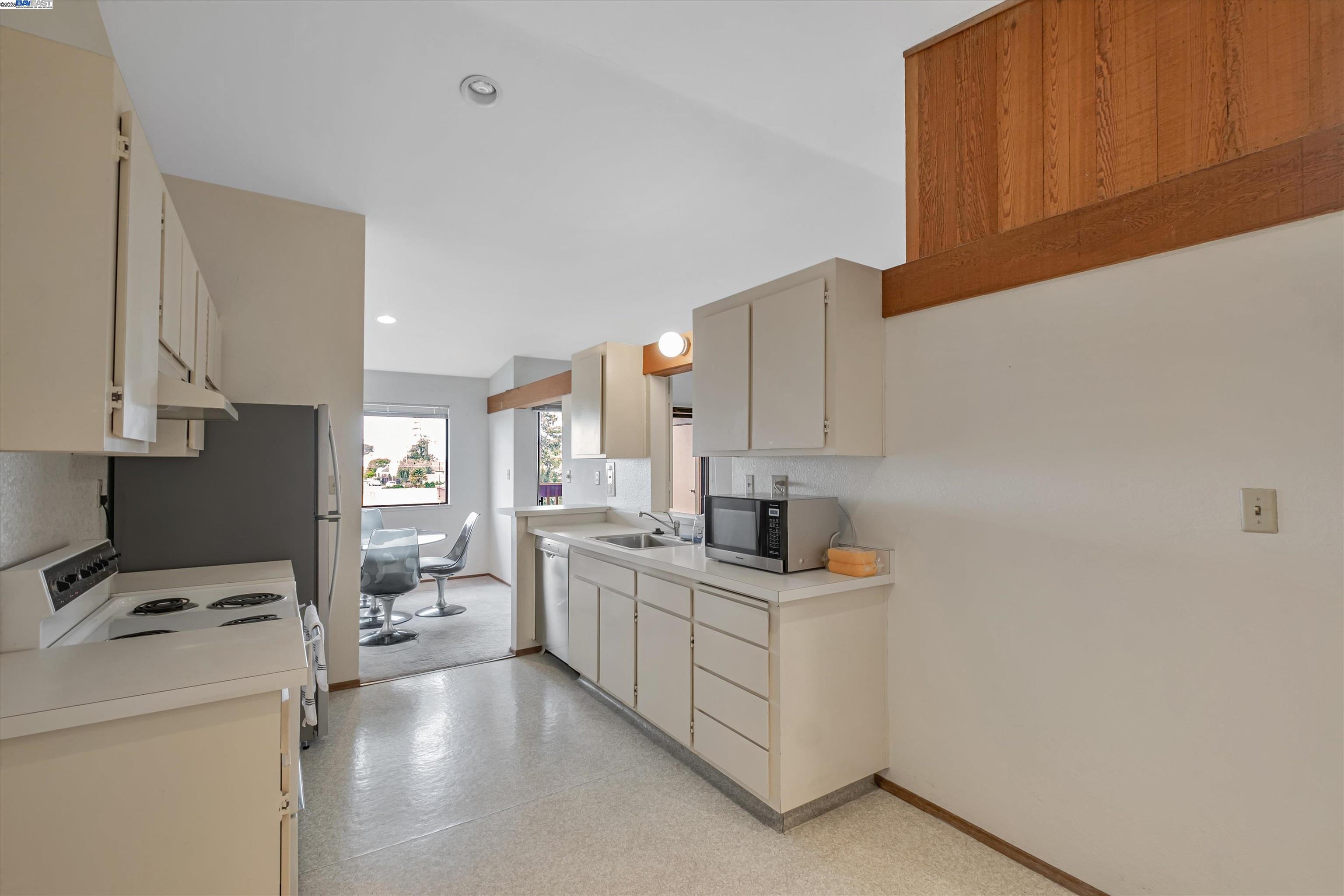 20111 W Ridge Ct # 4