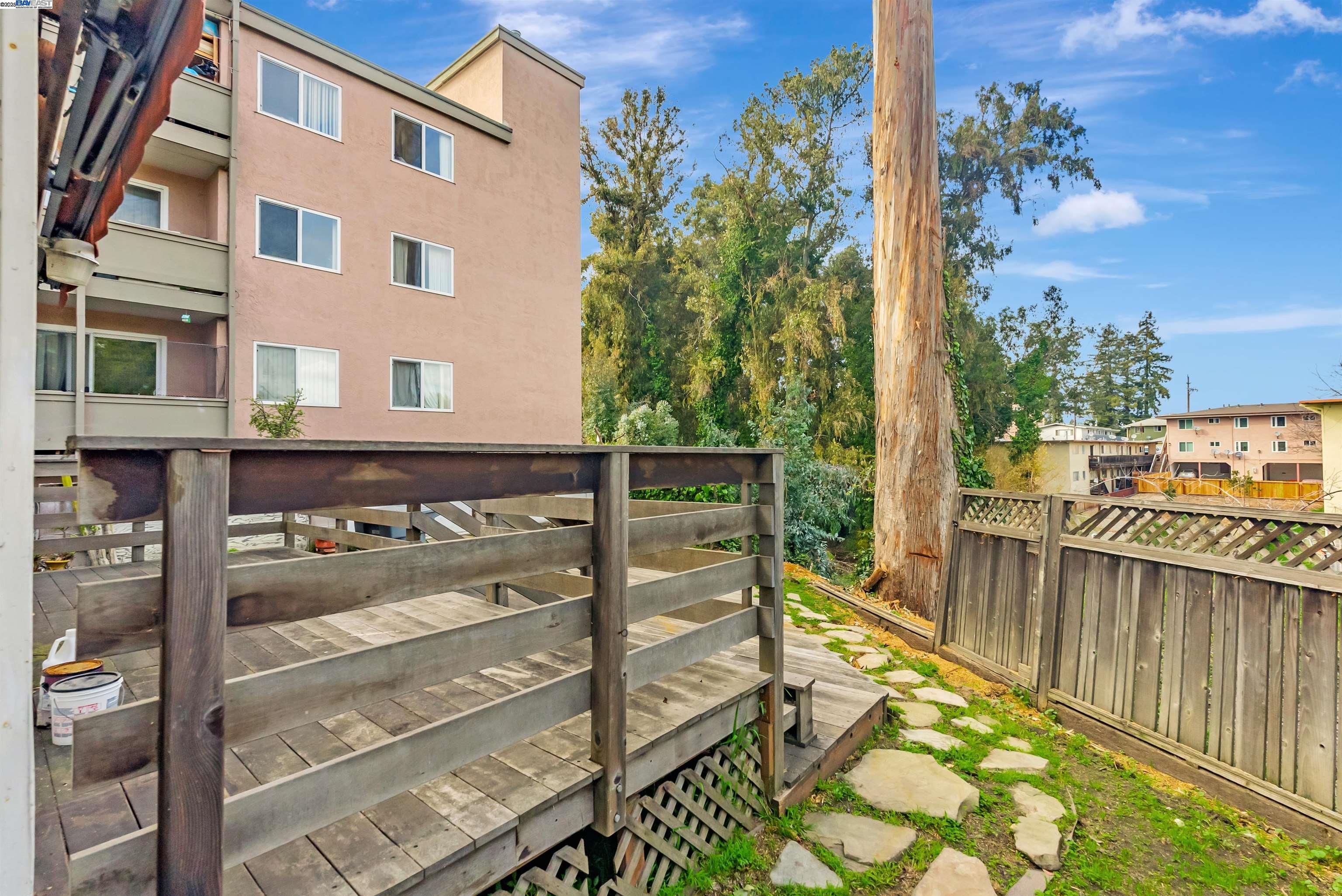 232 Chumalia St