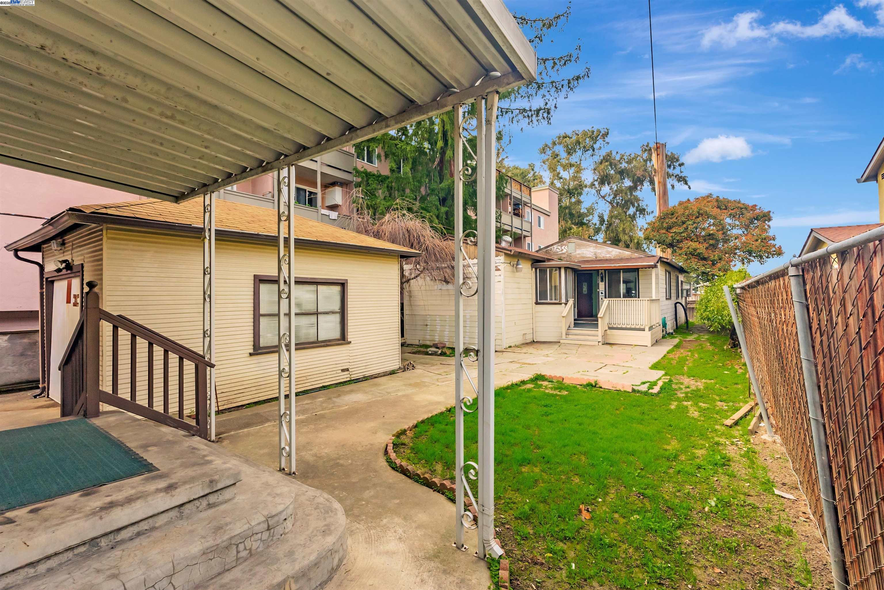 232 Chumalia St