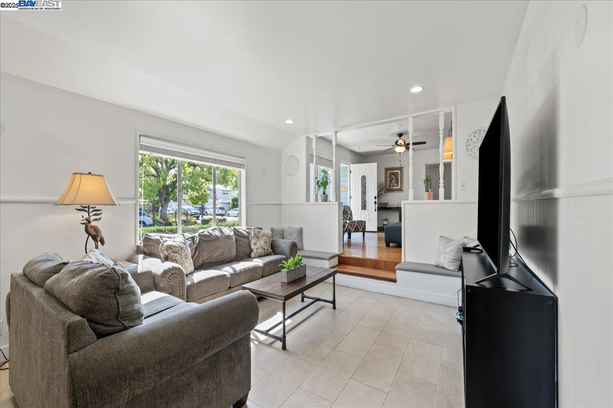 21953 Ada St