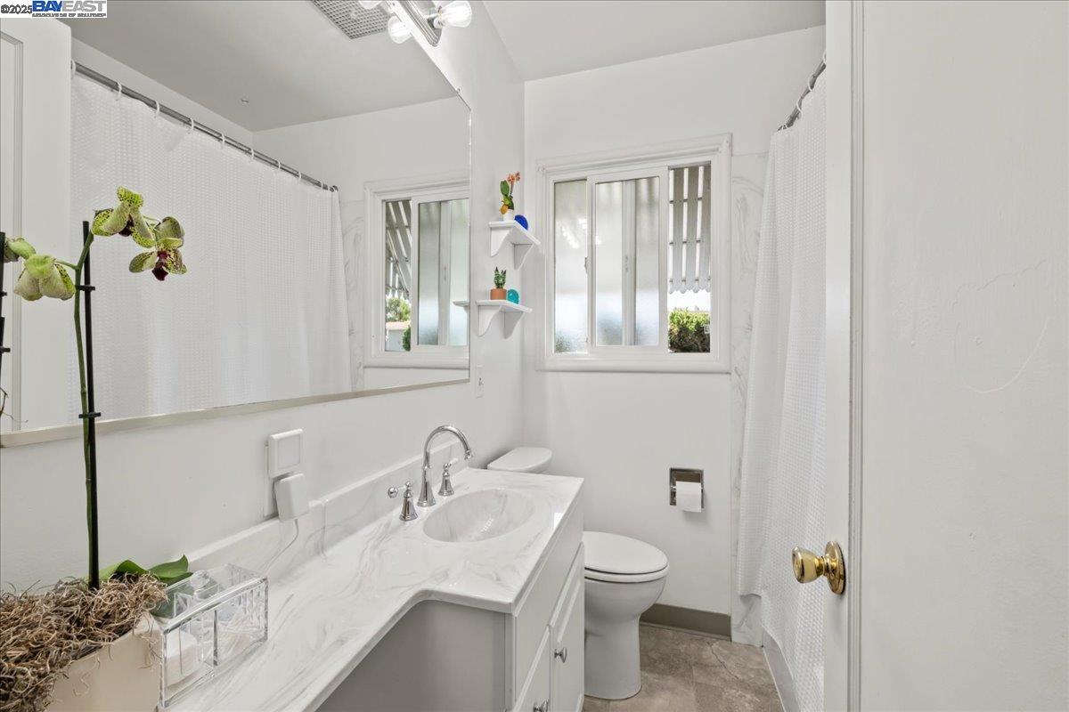 21953 Ada St