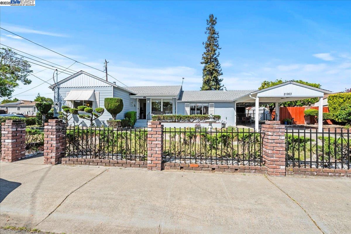 21953 Ada St