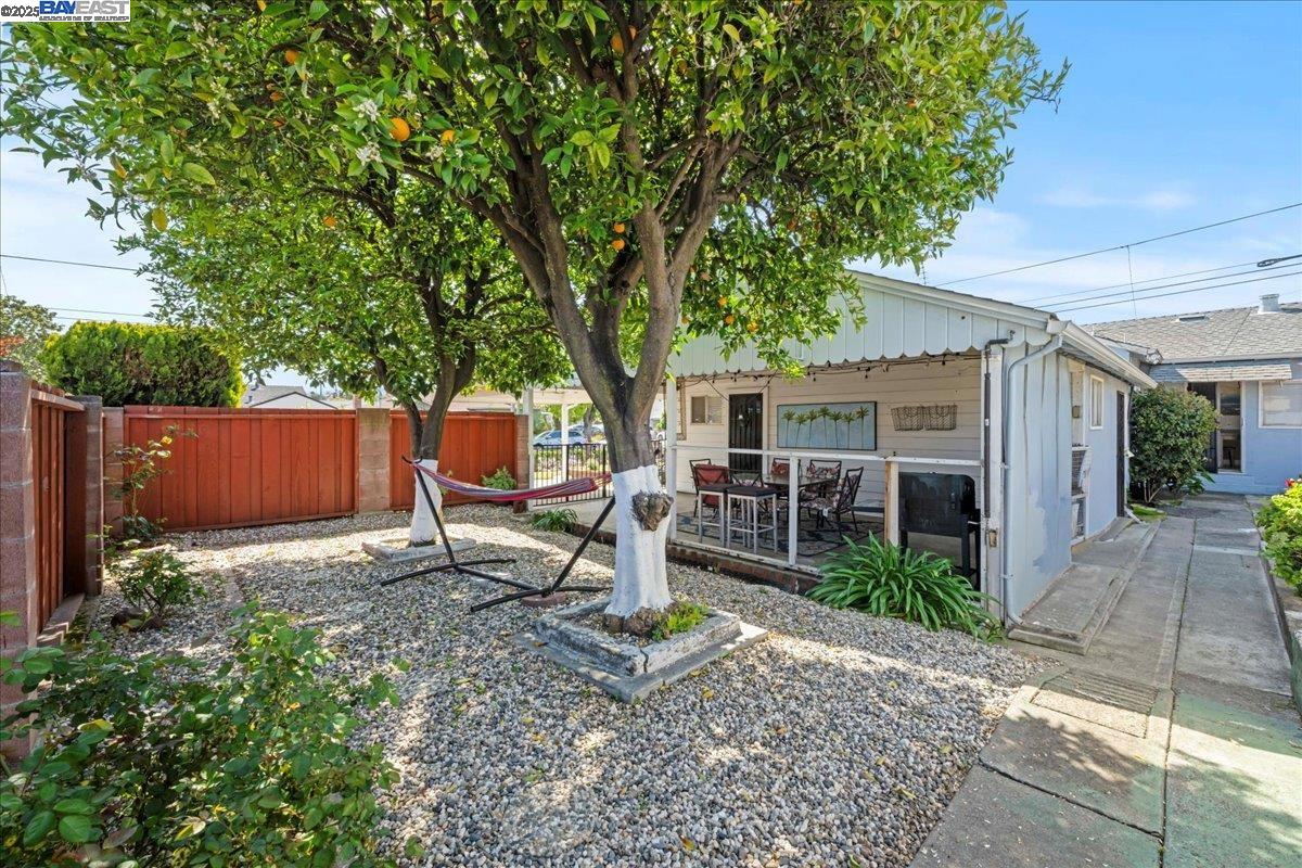 21953 Ada St