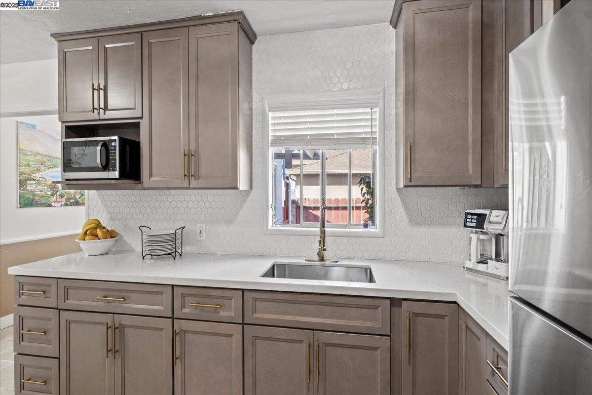 21953 Ada St