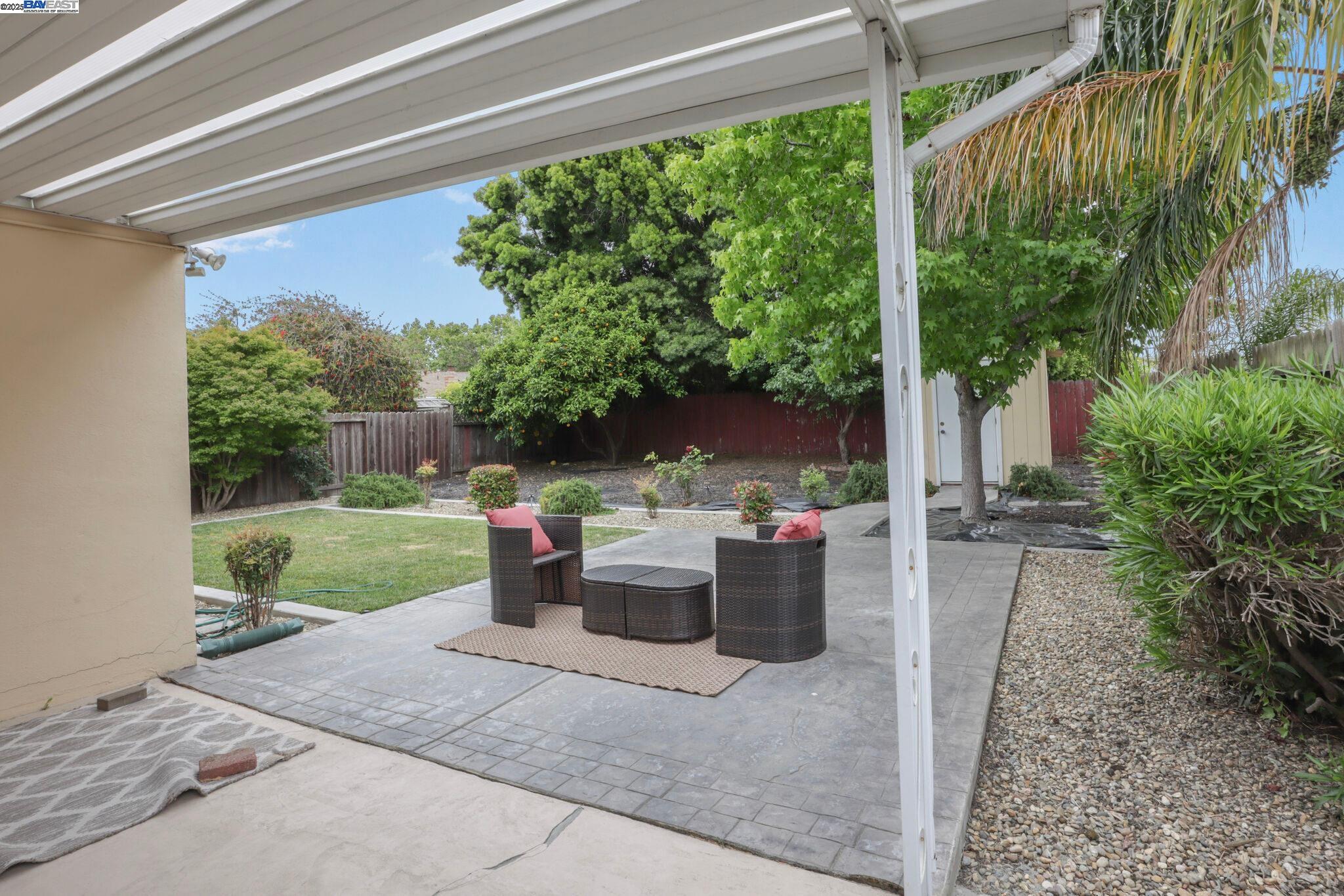 1802 Bandoni Ave