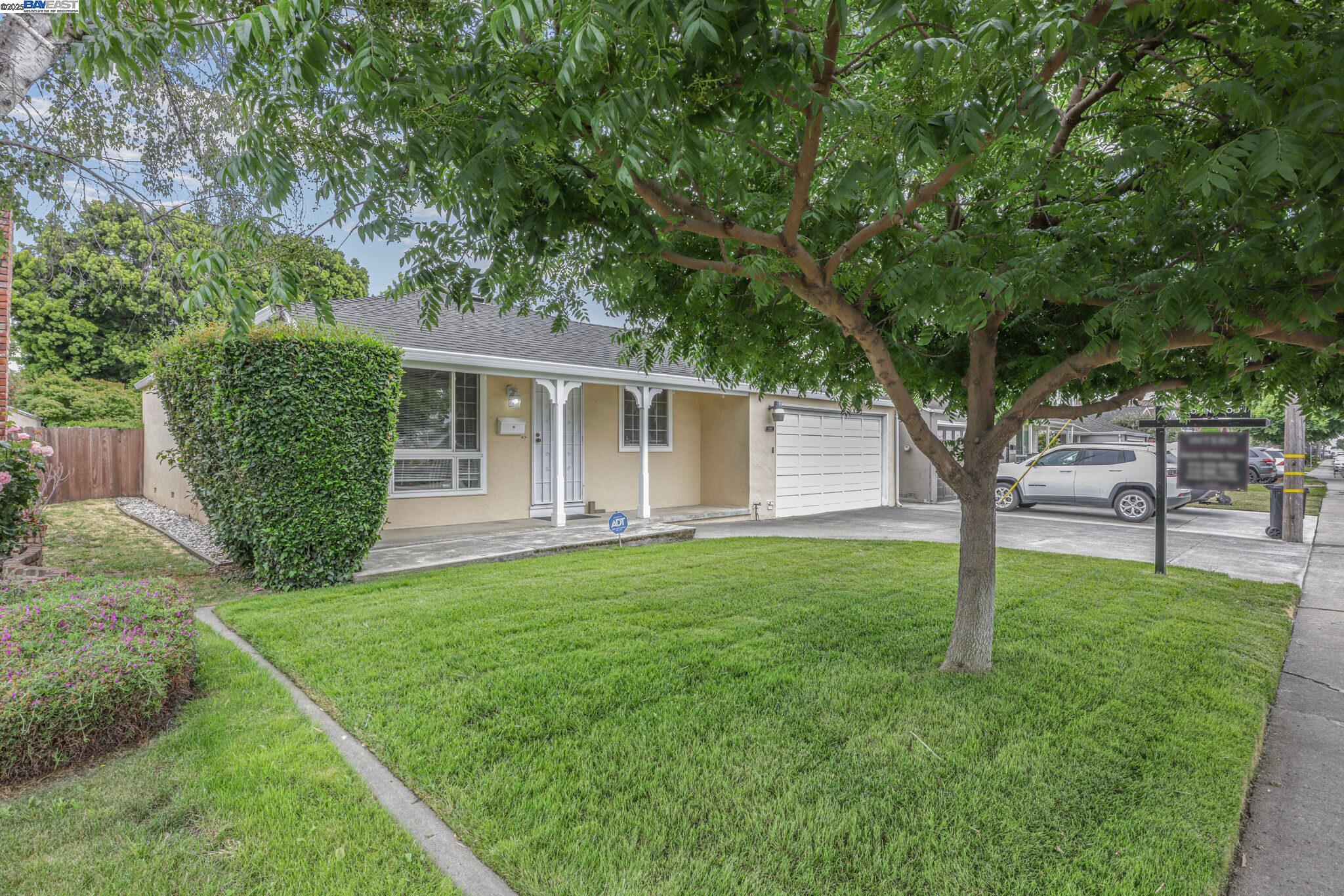 1802 Bandoni Ave