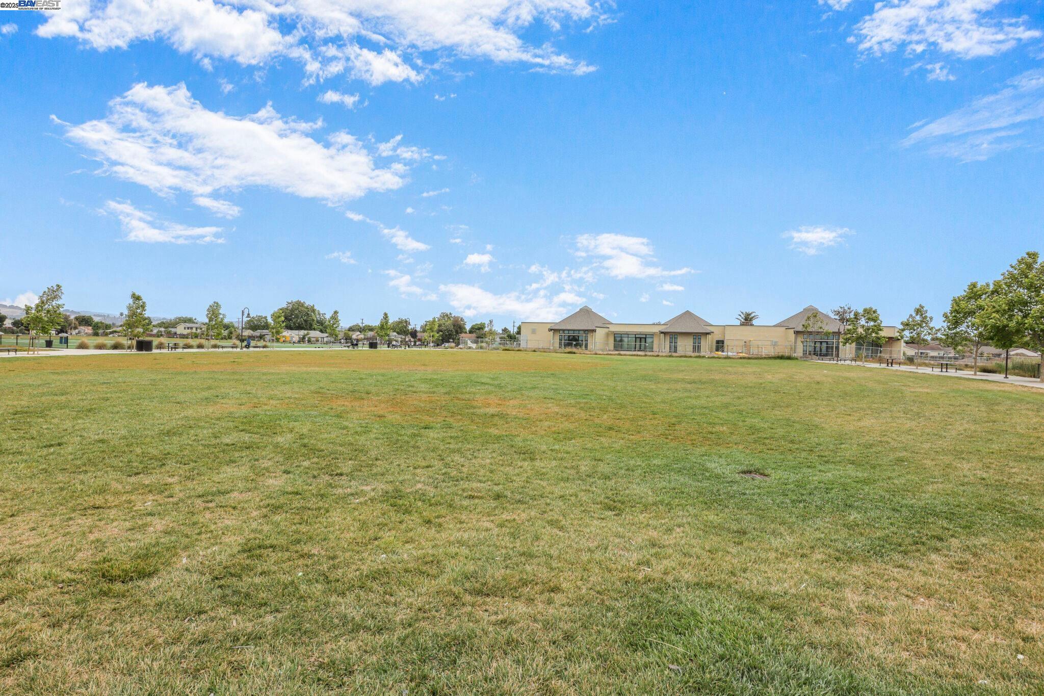 1802 Bandoni Ave
