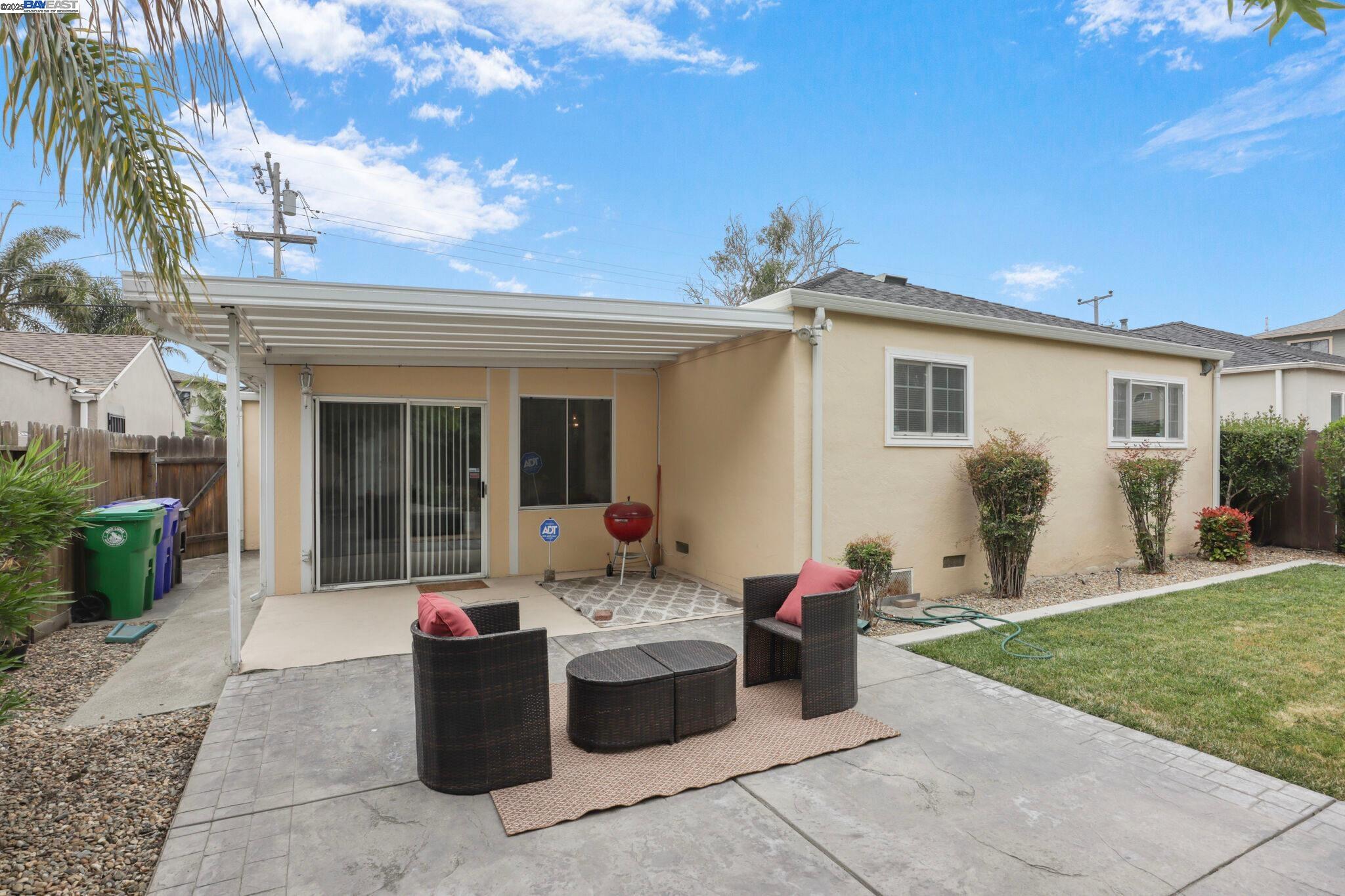 1802 Bandoni Ave