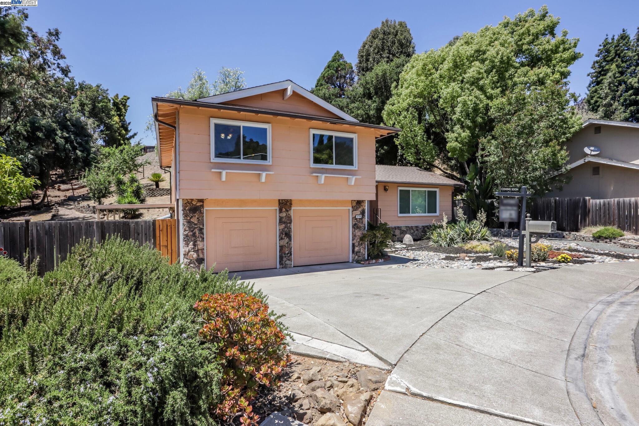 5778 Mountain Ct