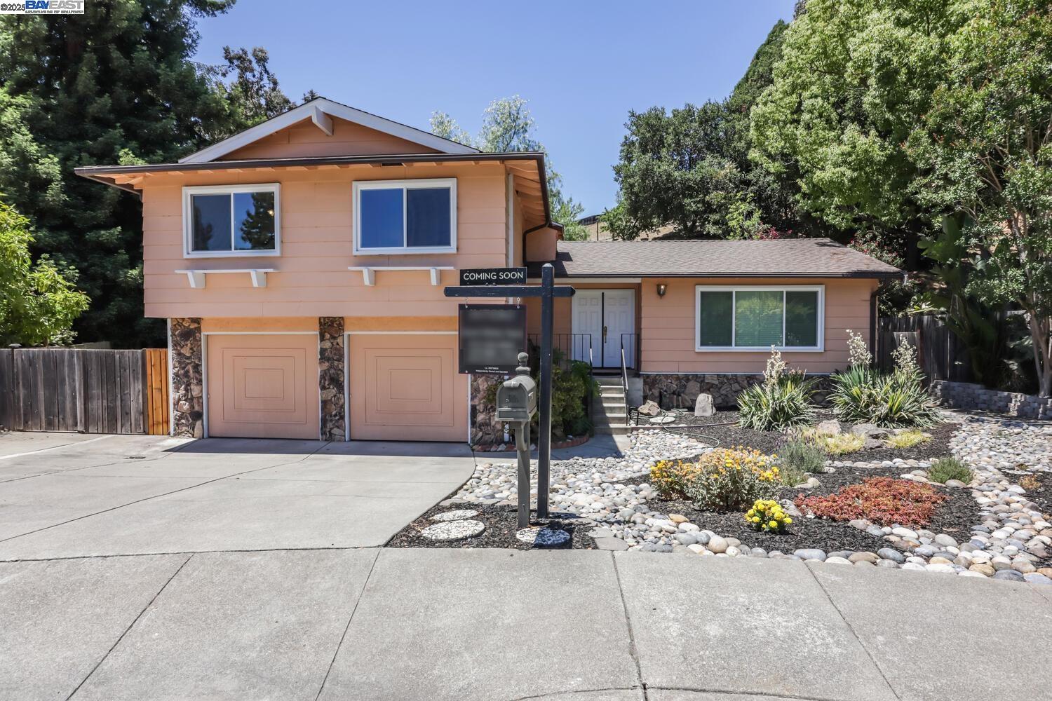 5778 Mountain Ct