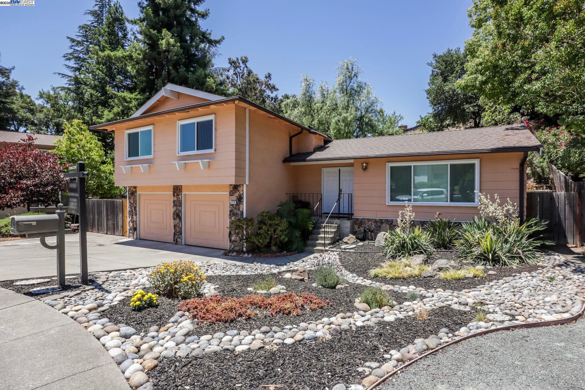 5778 Mountain Ct