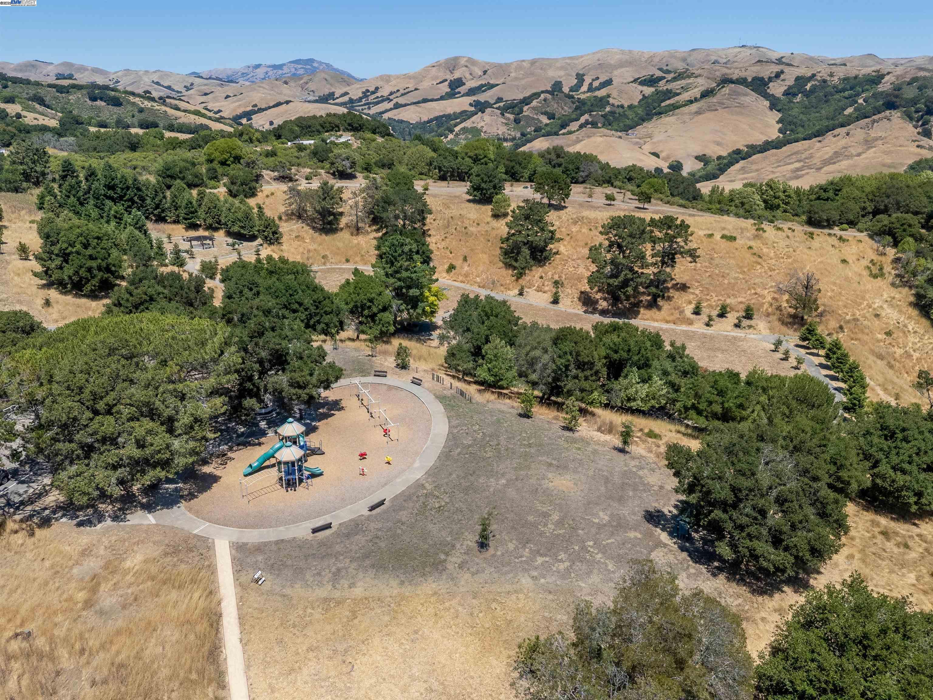 5778 Mountain Ct