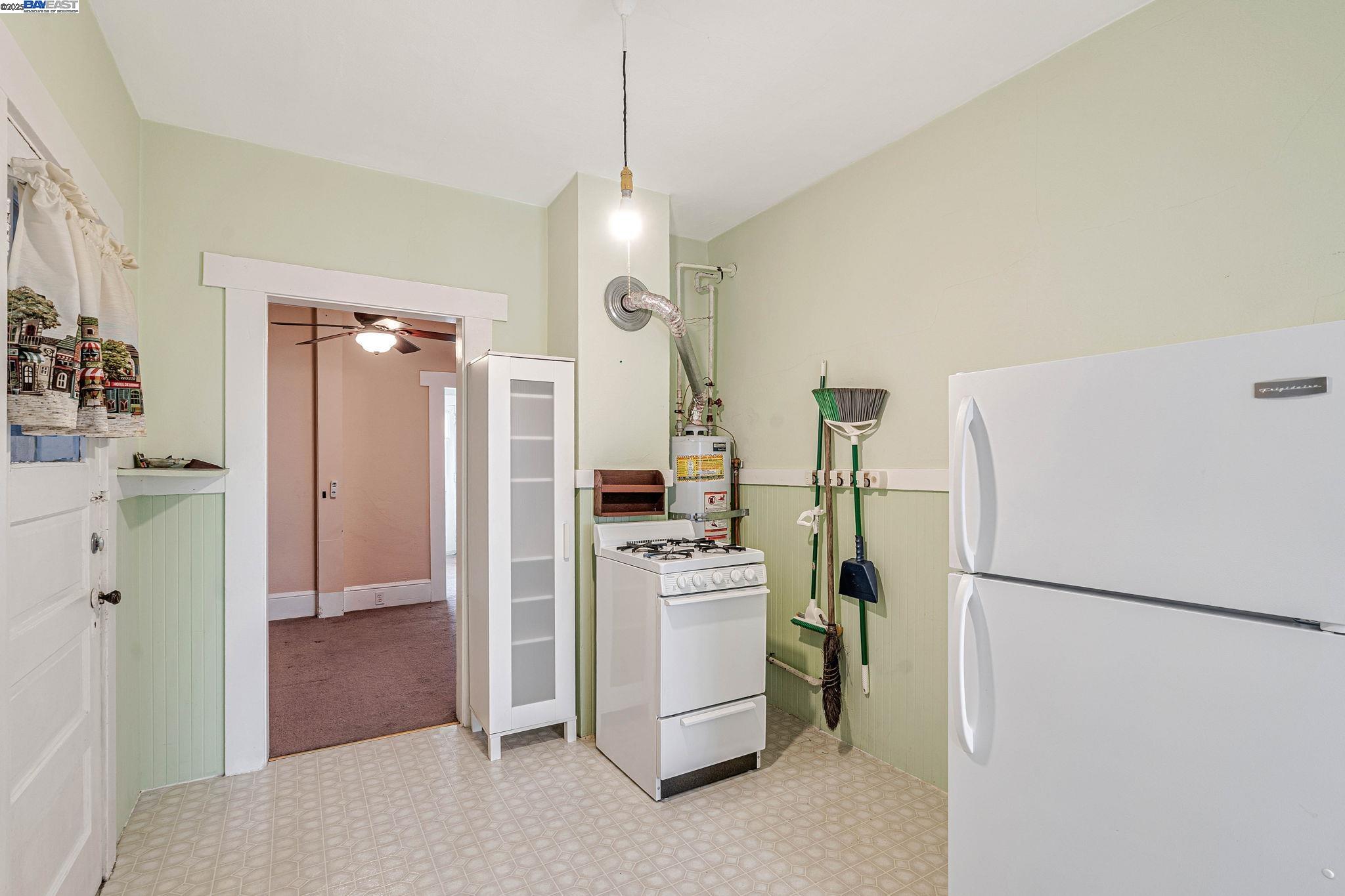 1540 16th Ave