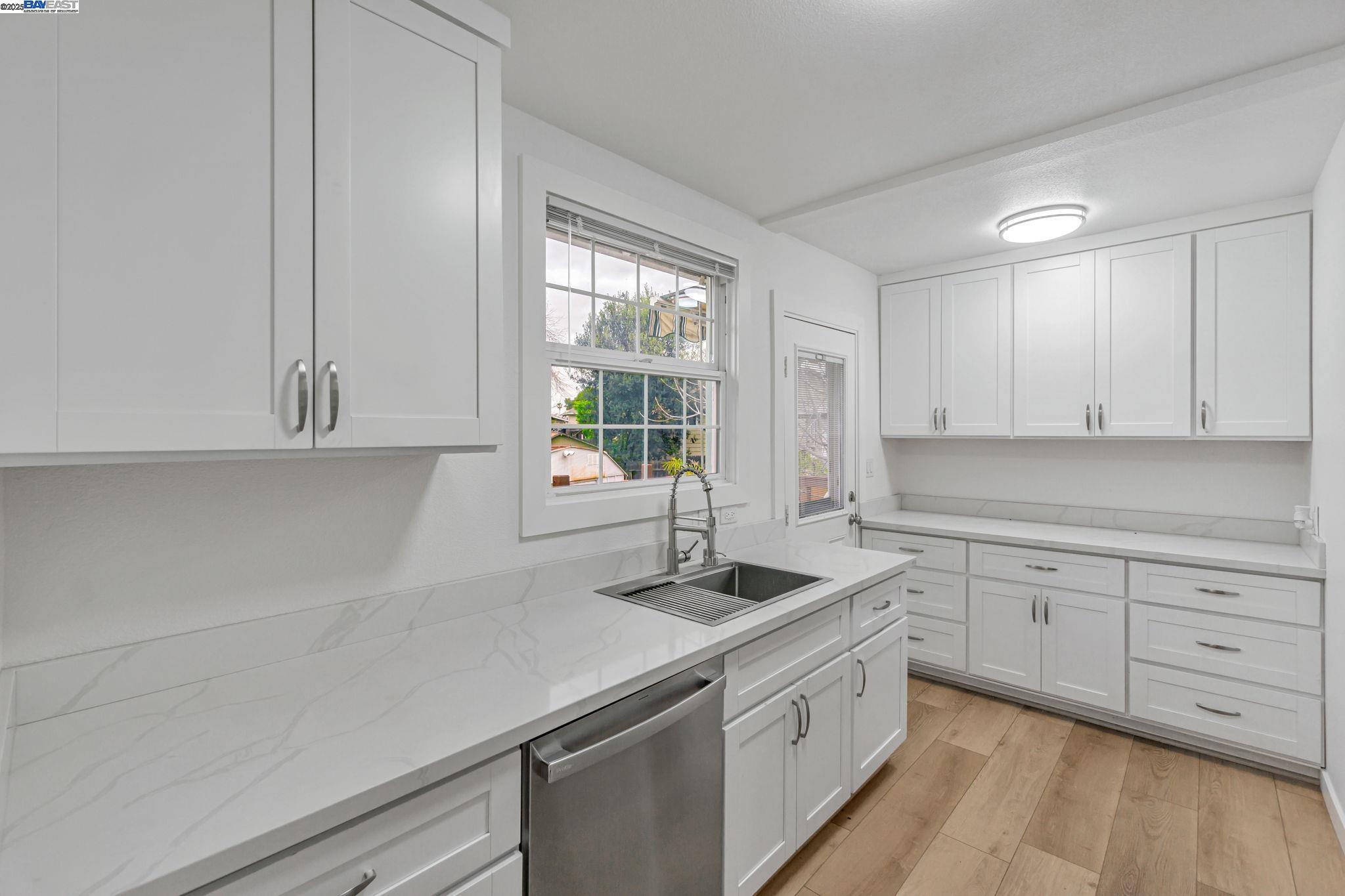 800 W 14Th St