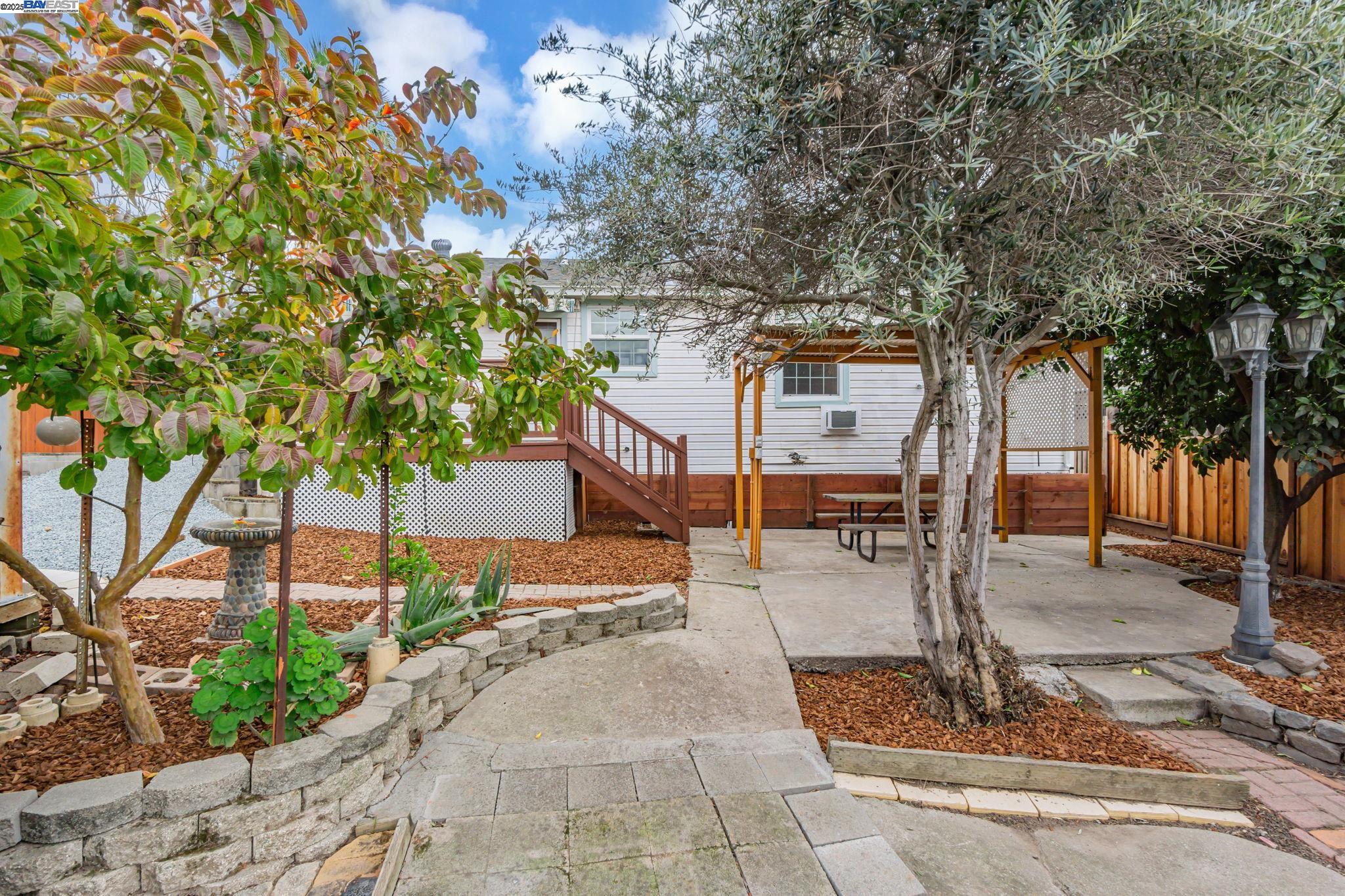 800 W 14Th St